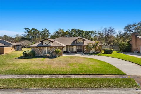Photo of 2213 Woodlawn Circle, Melbourne, FL 32934 (MLS # O6383526)