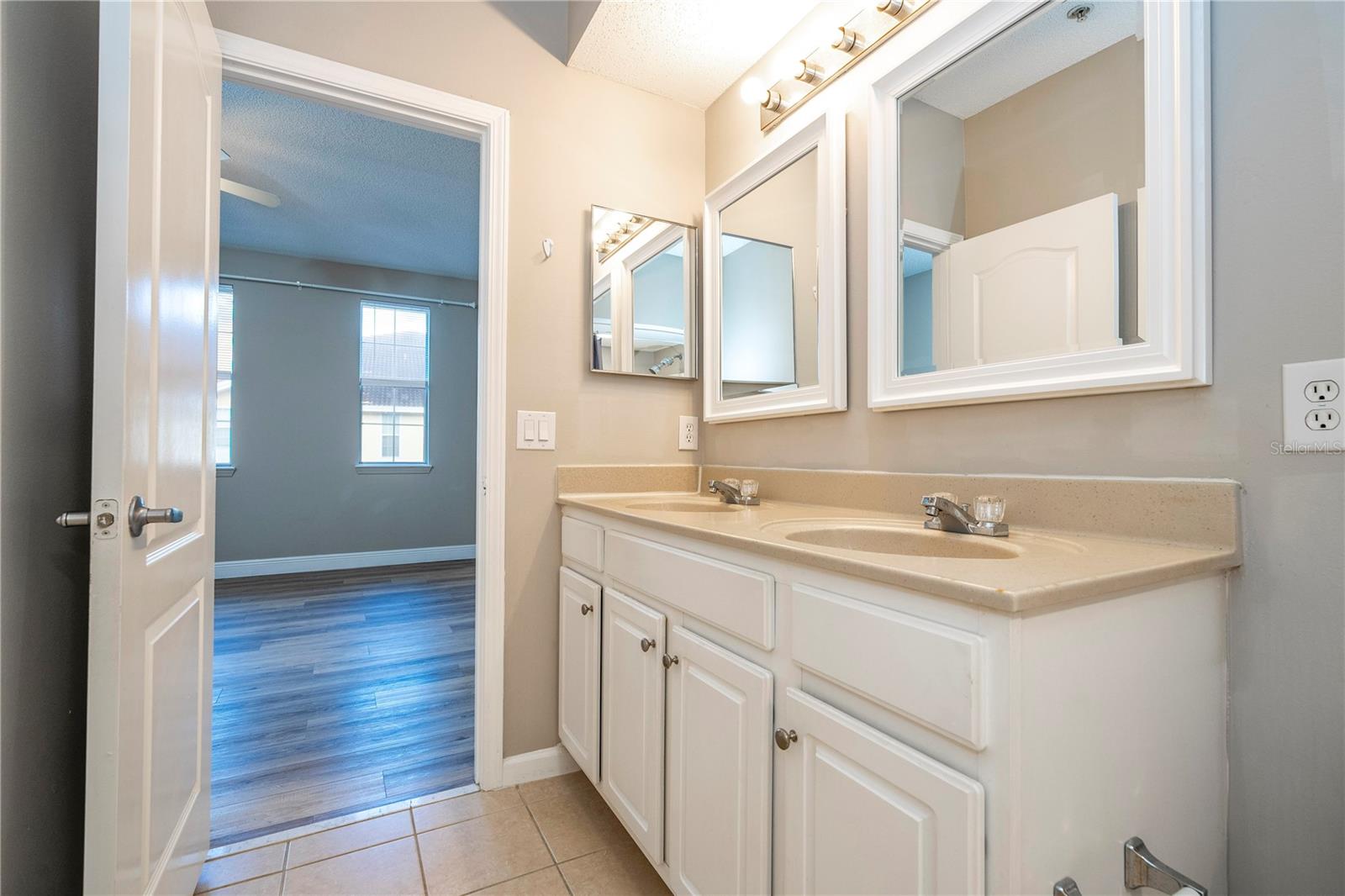 VILLANOVA/HUNTERS CRK - Residential