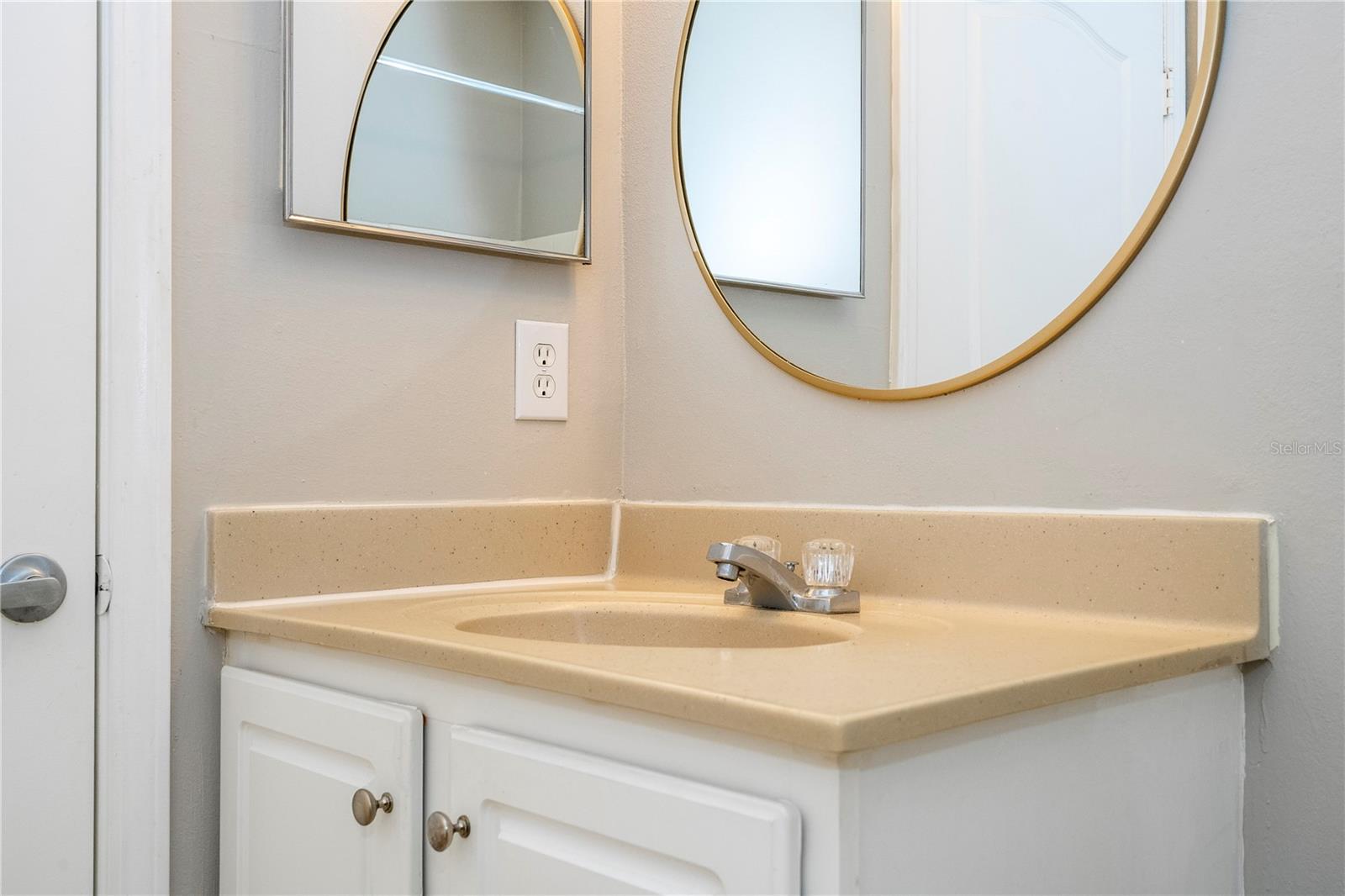 VILLANOVA/HUNTERS CRK - Residential