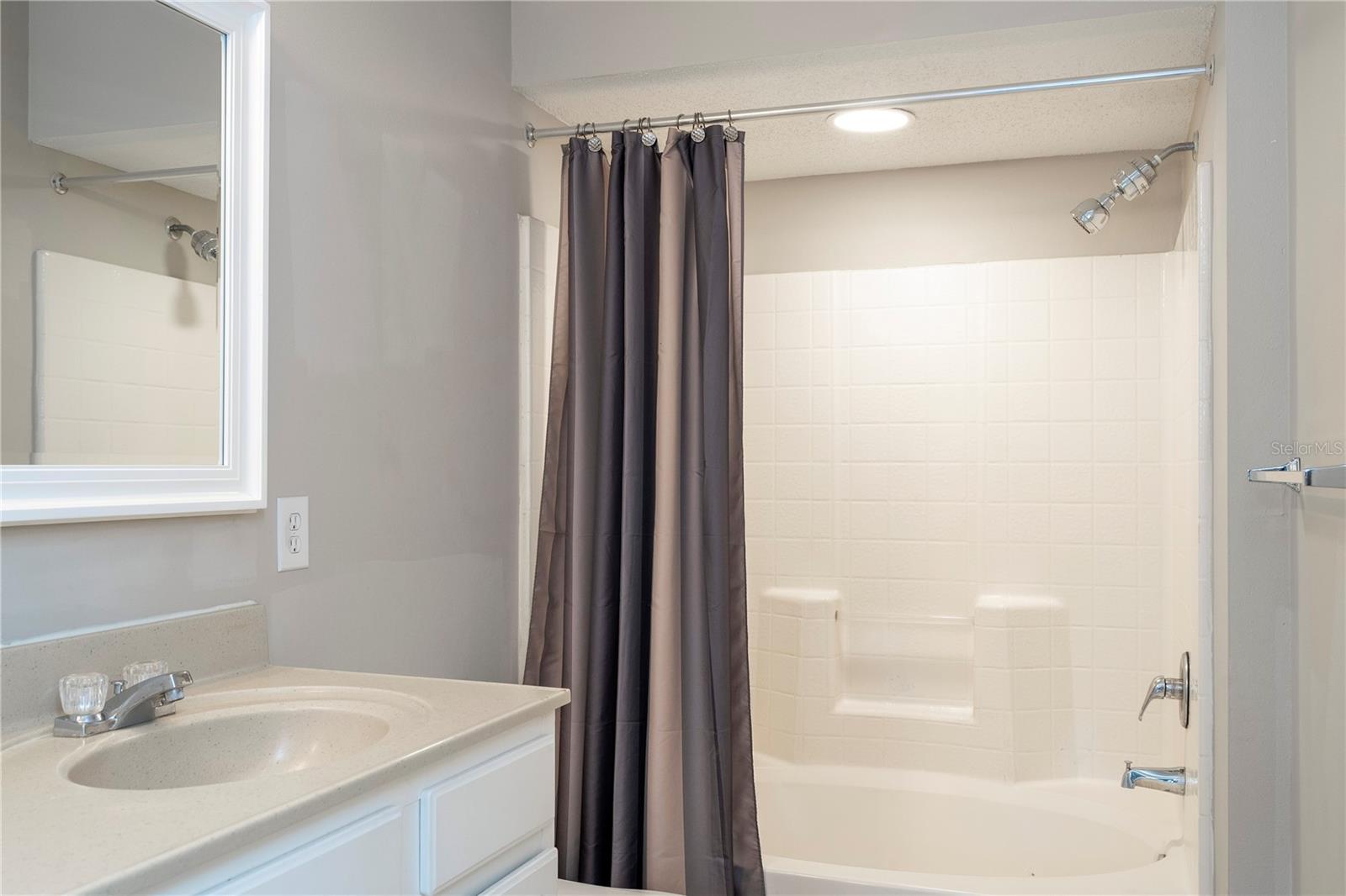 VILLANOVA/HUNTERS CRK - Residential