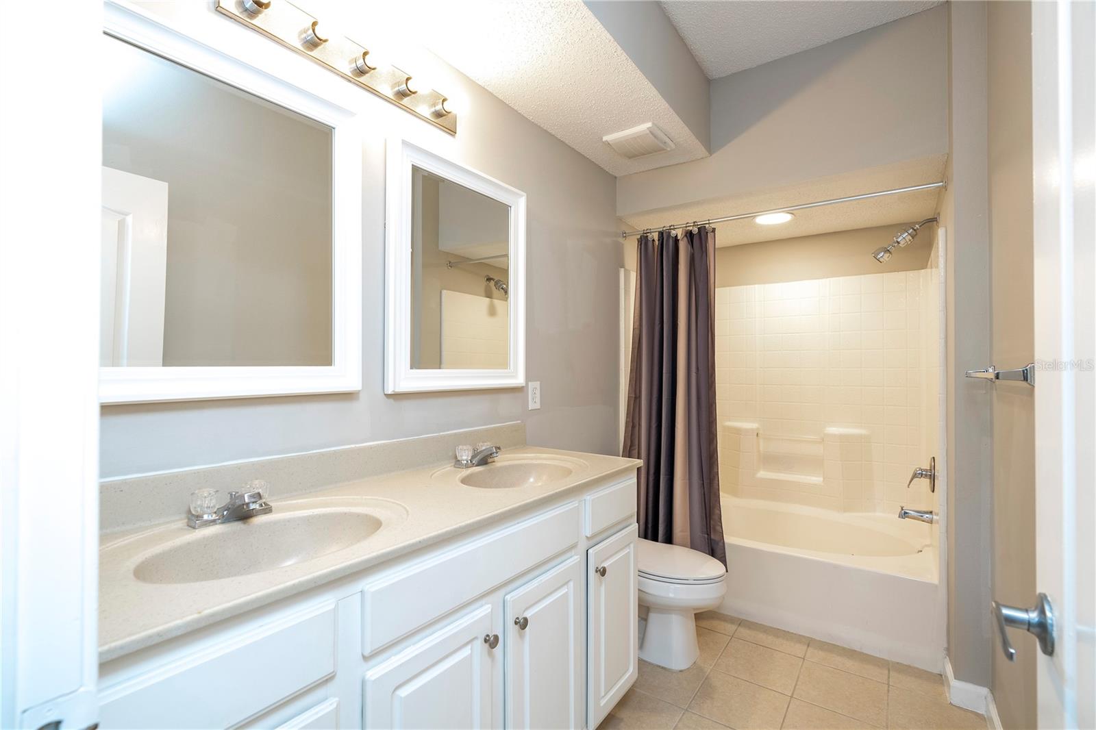 VILLANOVA/HUNTERS CRK - Residential