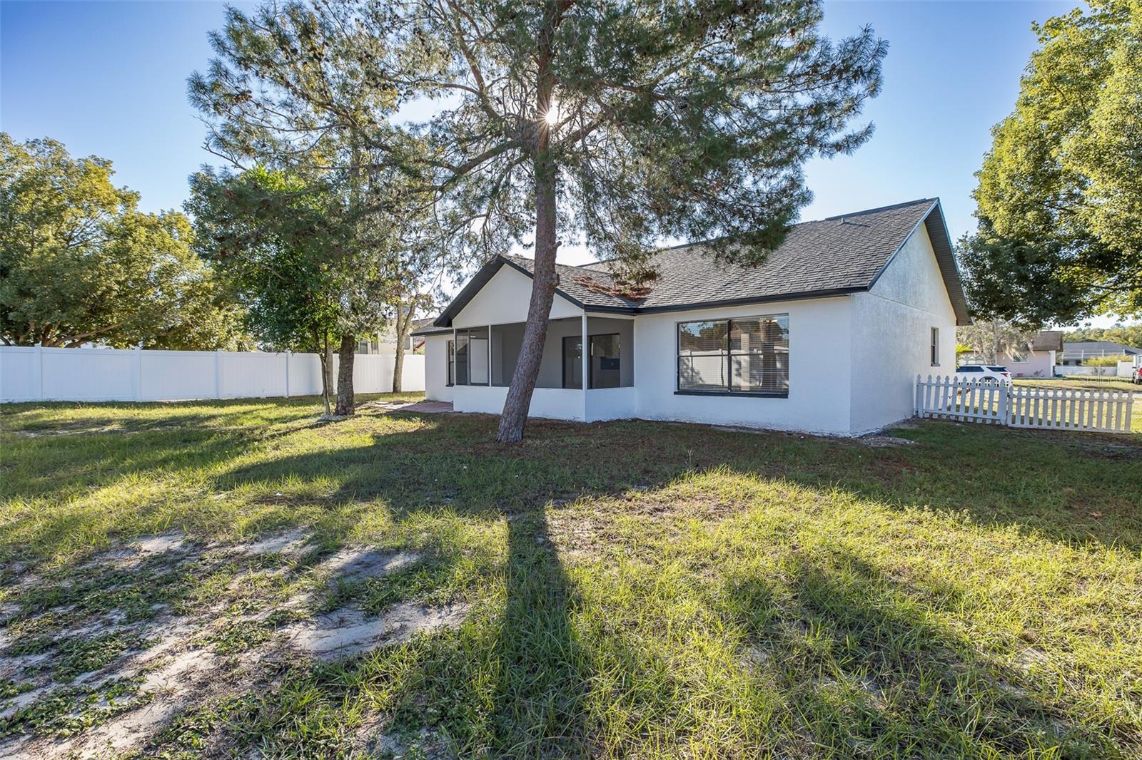 SPRING HILL - Residential