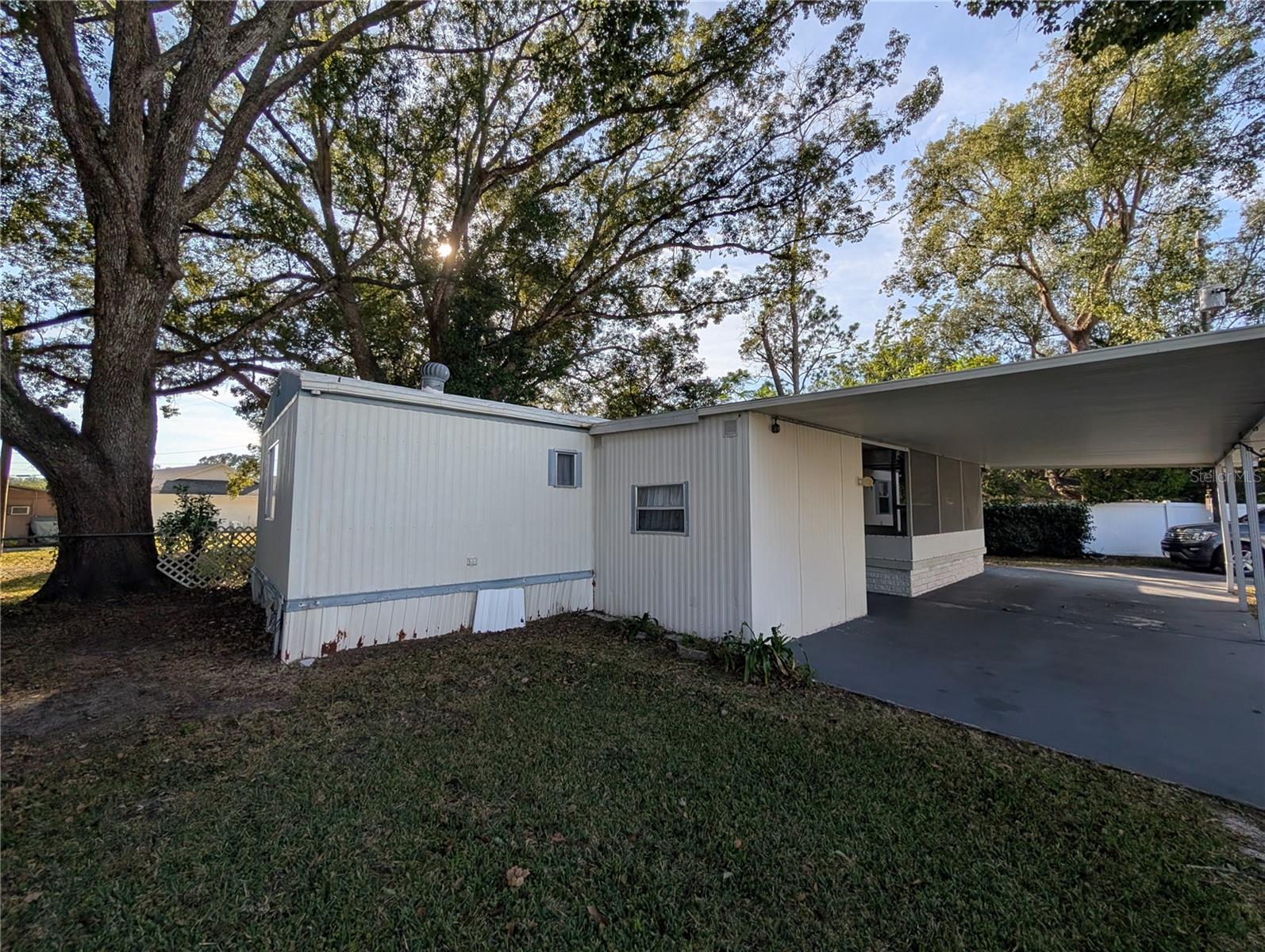 SIXTH AVENUE MOBILE HOME PARK - Residential Lease