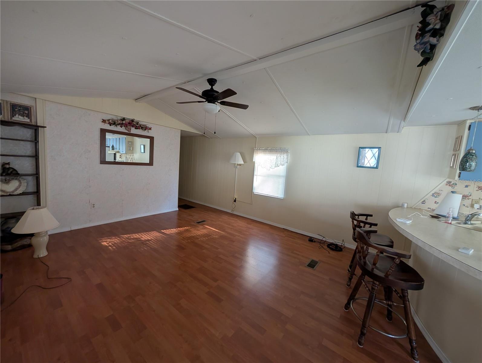 SIXTH AVENUE MOBILE HOME PARK - Residential Lease