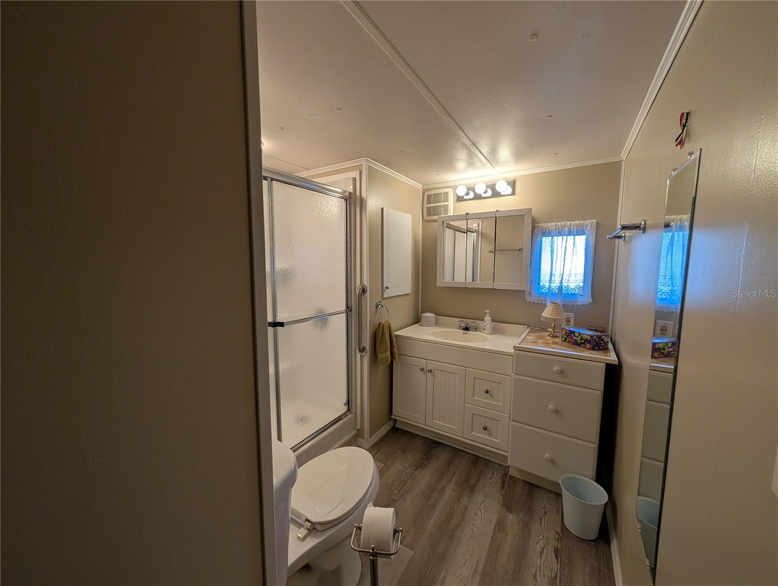 SIXTH AVENUE MOBILE HOME PARK - Residential Lease