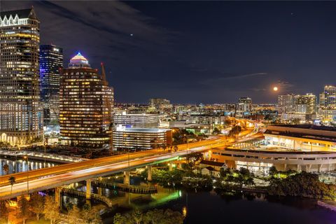 A home in TAMPA