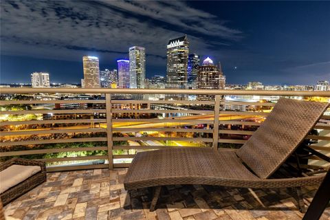 A home in TAMPA