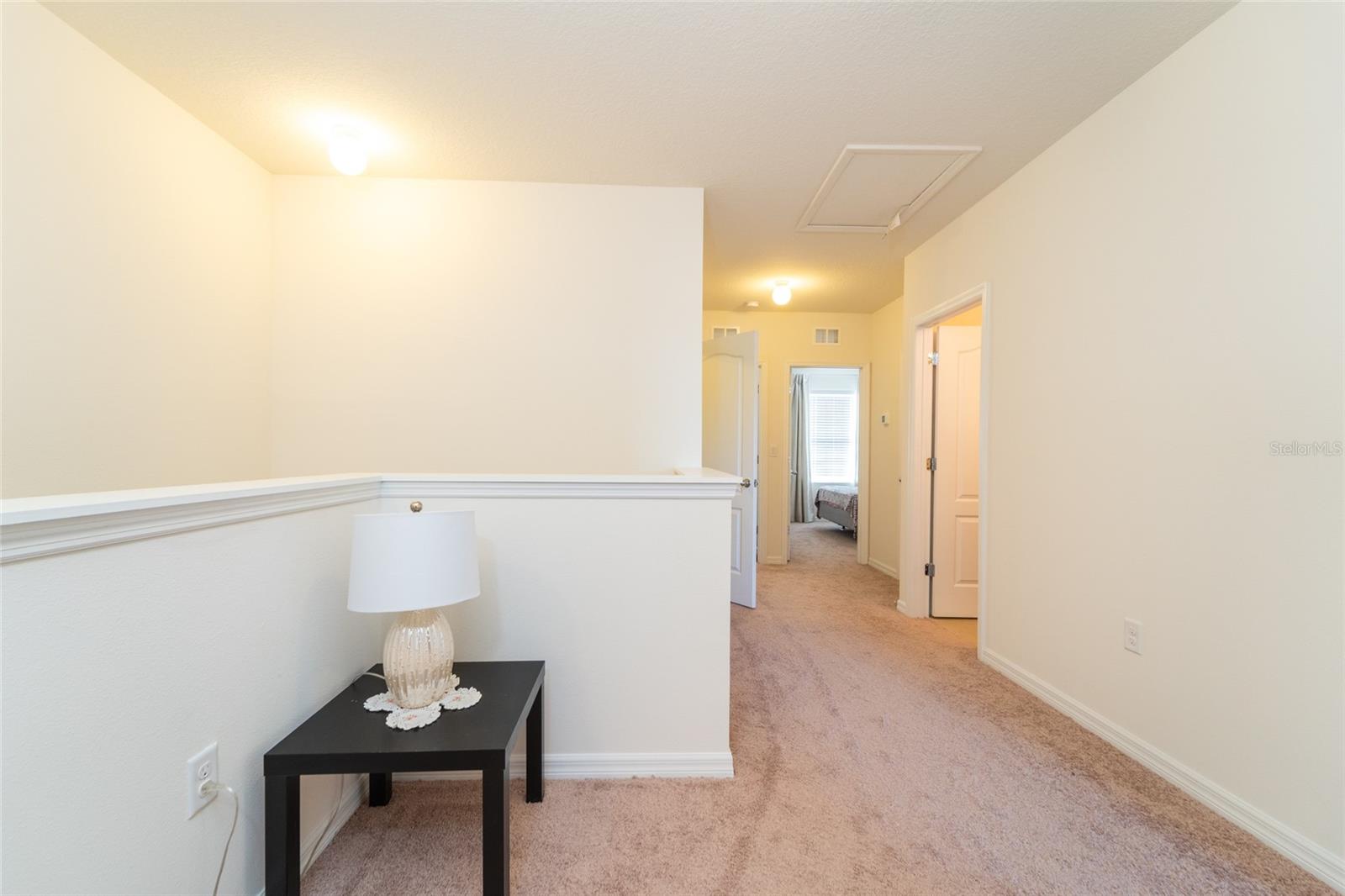 LAKE BLUFF/TOWN CENTER EAST-PH - Residential Lease