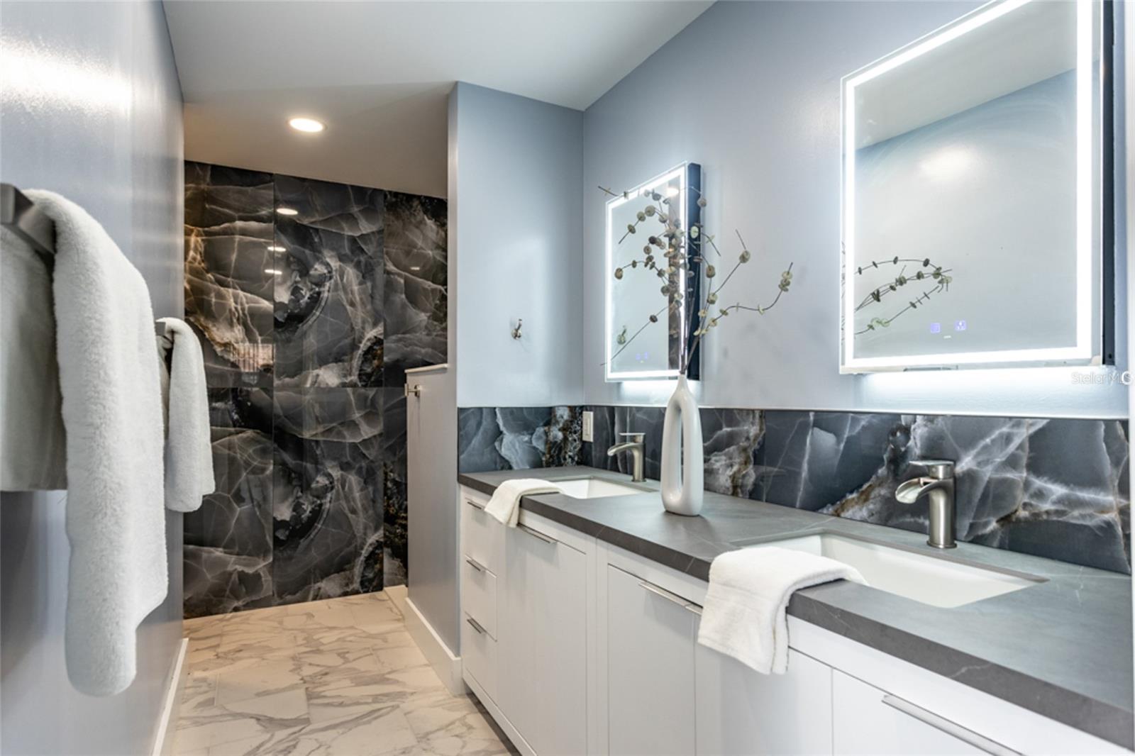 MARINA COVE - Residential