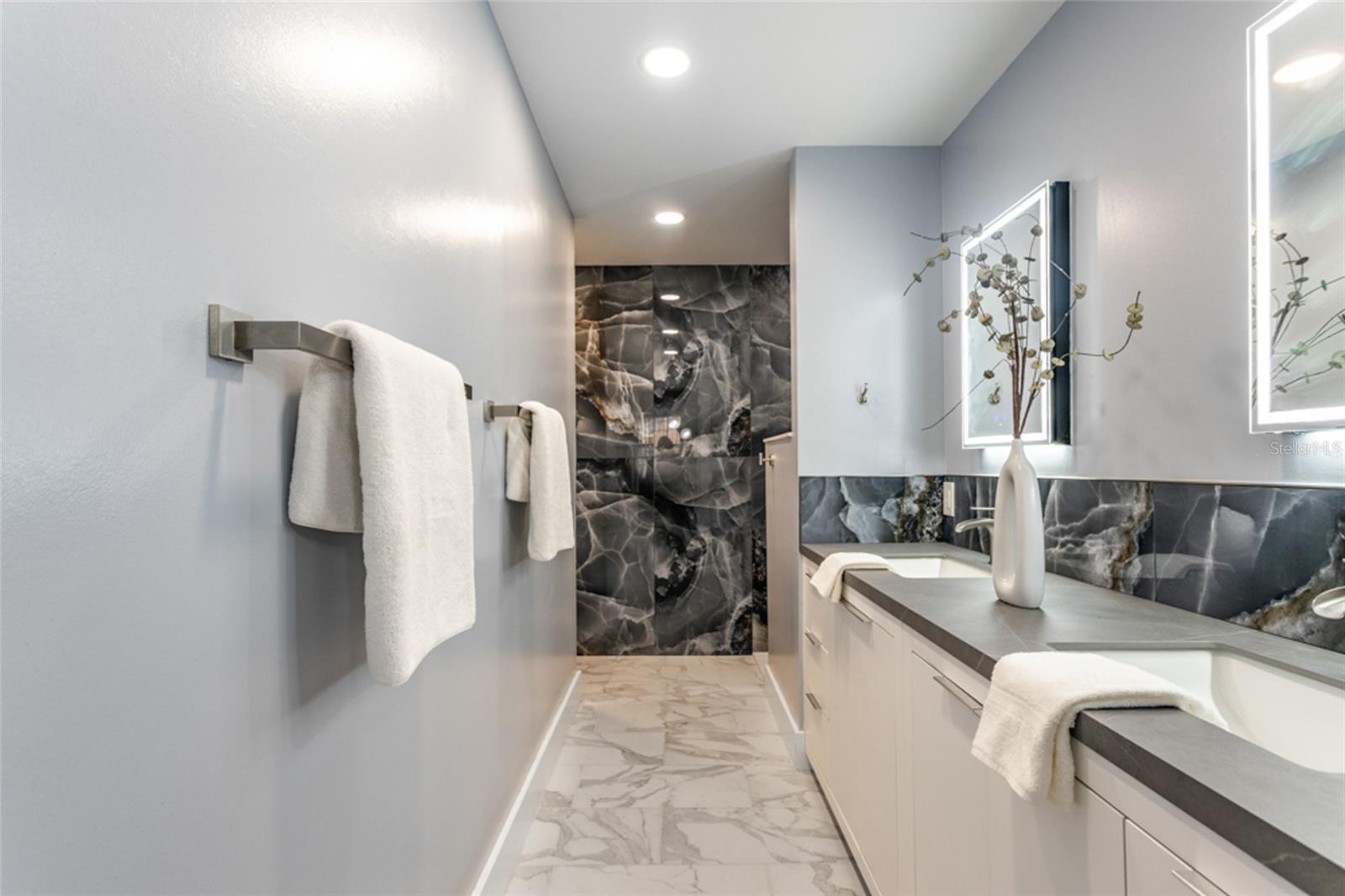 MARINA COVE - Residential