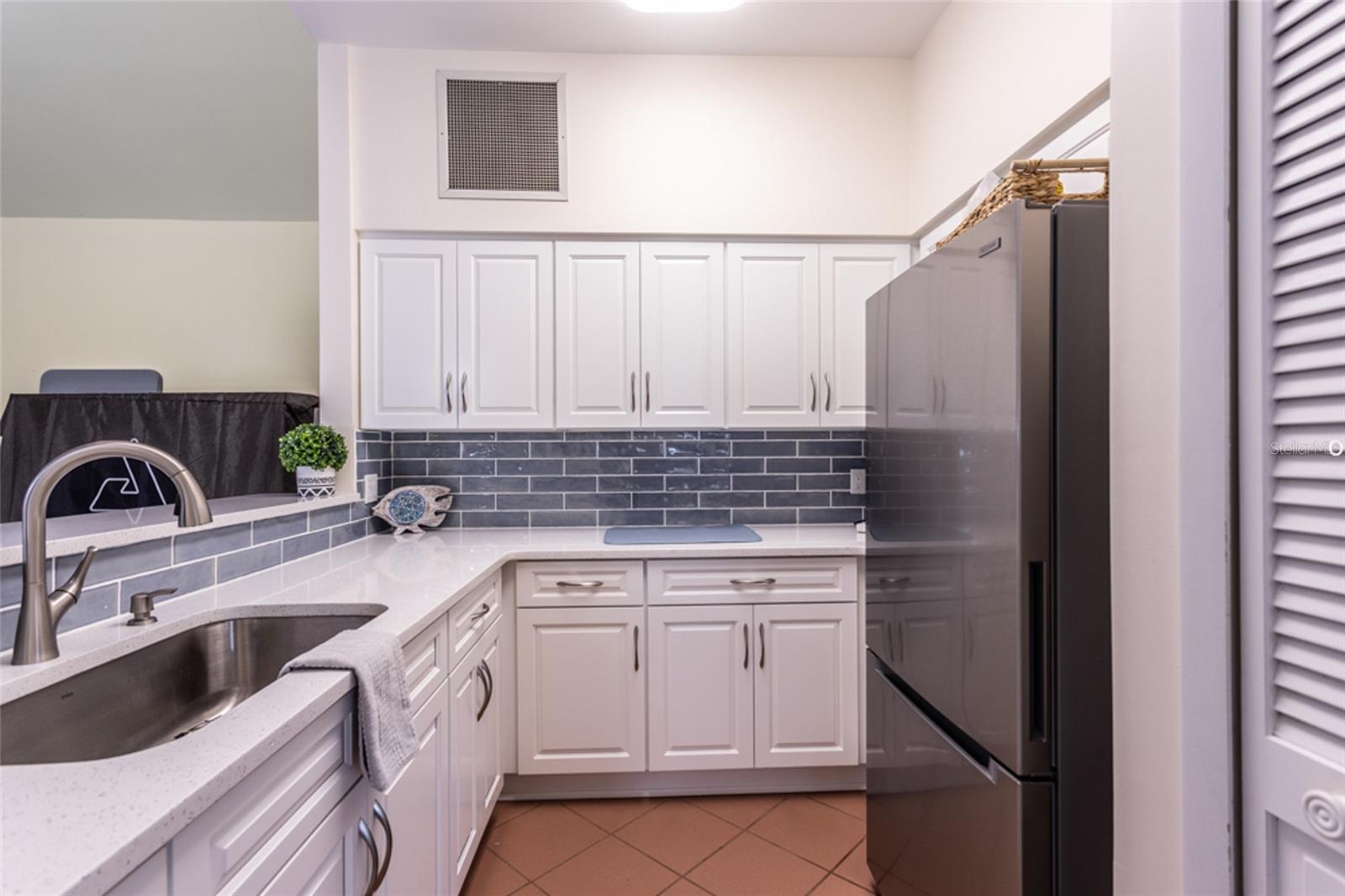 MARINA COVE - Residential