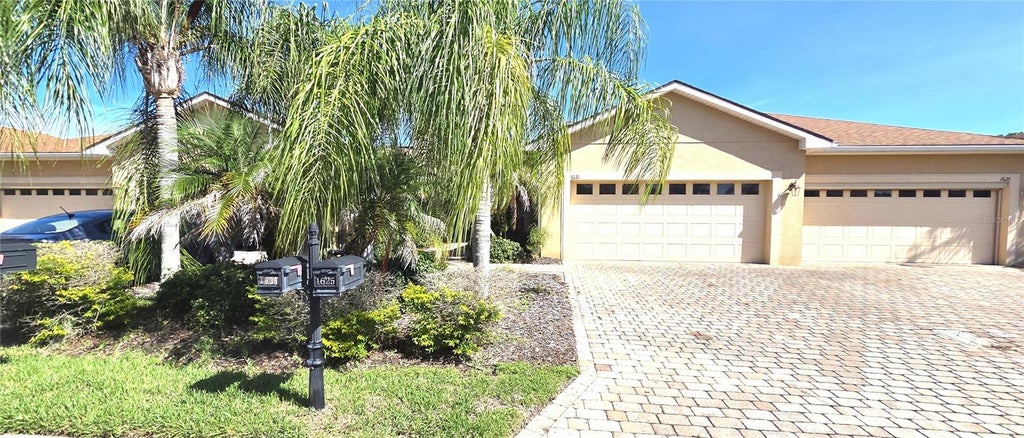 Photo of 1631 Linz Court, Winter Haven, FL 33884 (MLS # L4965373)