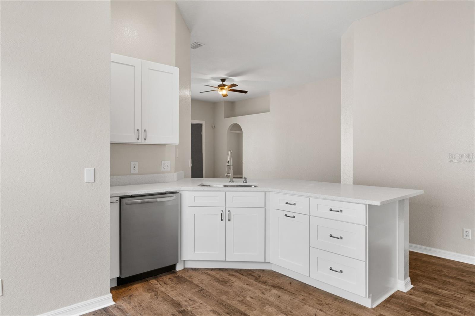 LAKEVIEW VILLAGE SEC H UNI - Residential