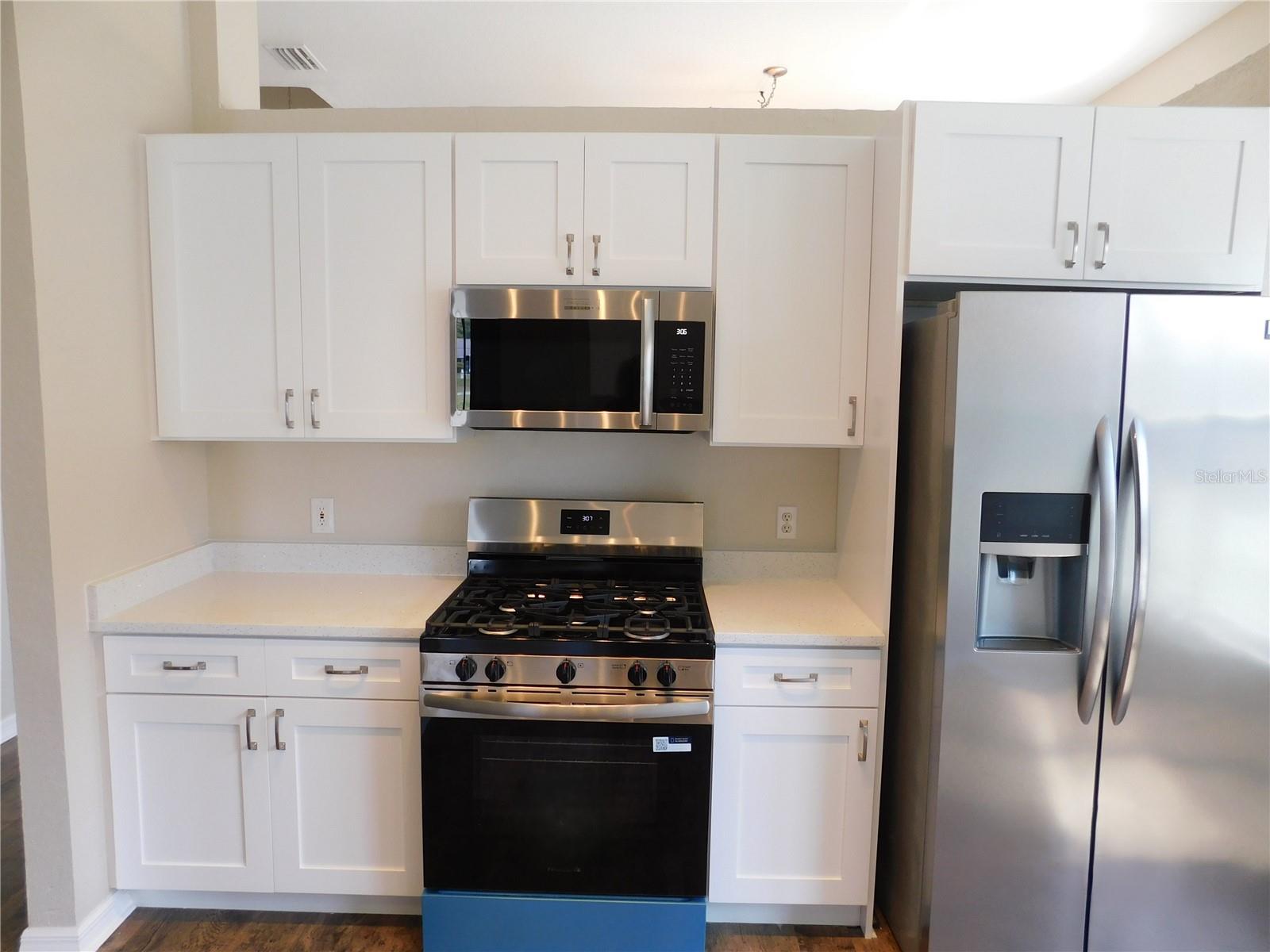 LAKEVIEW VILLAGE SEC H UNI - Residential