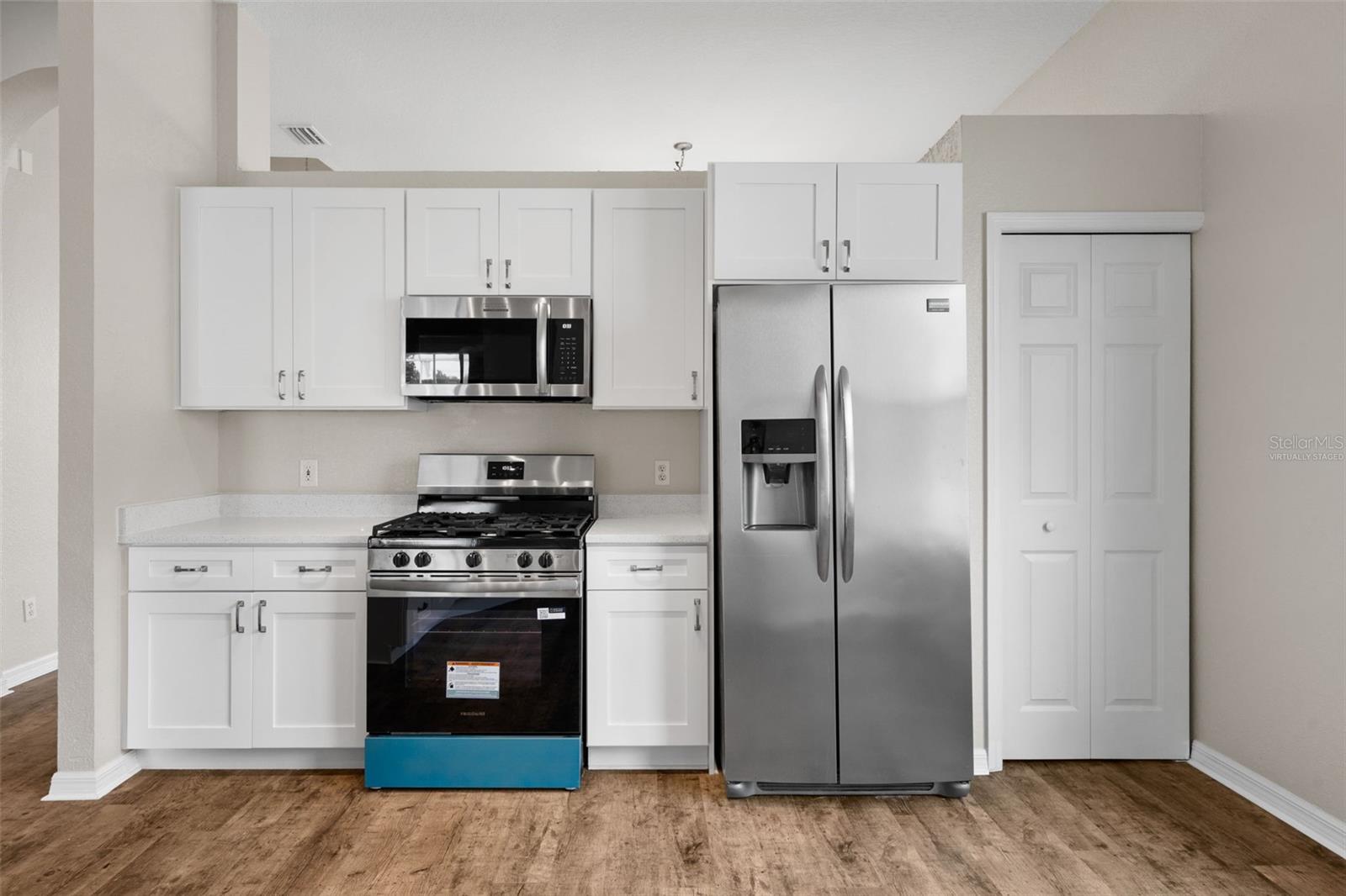 LAKEVIEW VILLAGE SEC H UNI - Residential