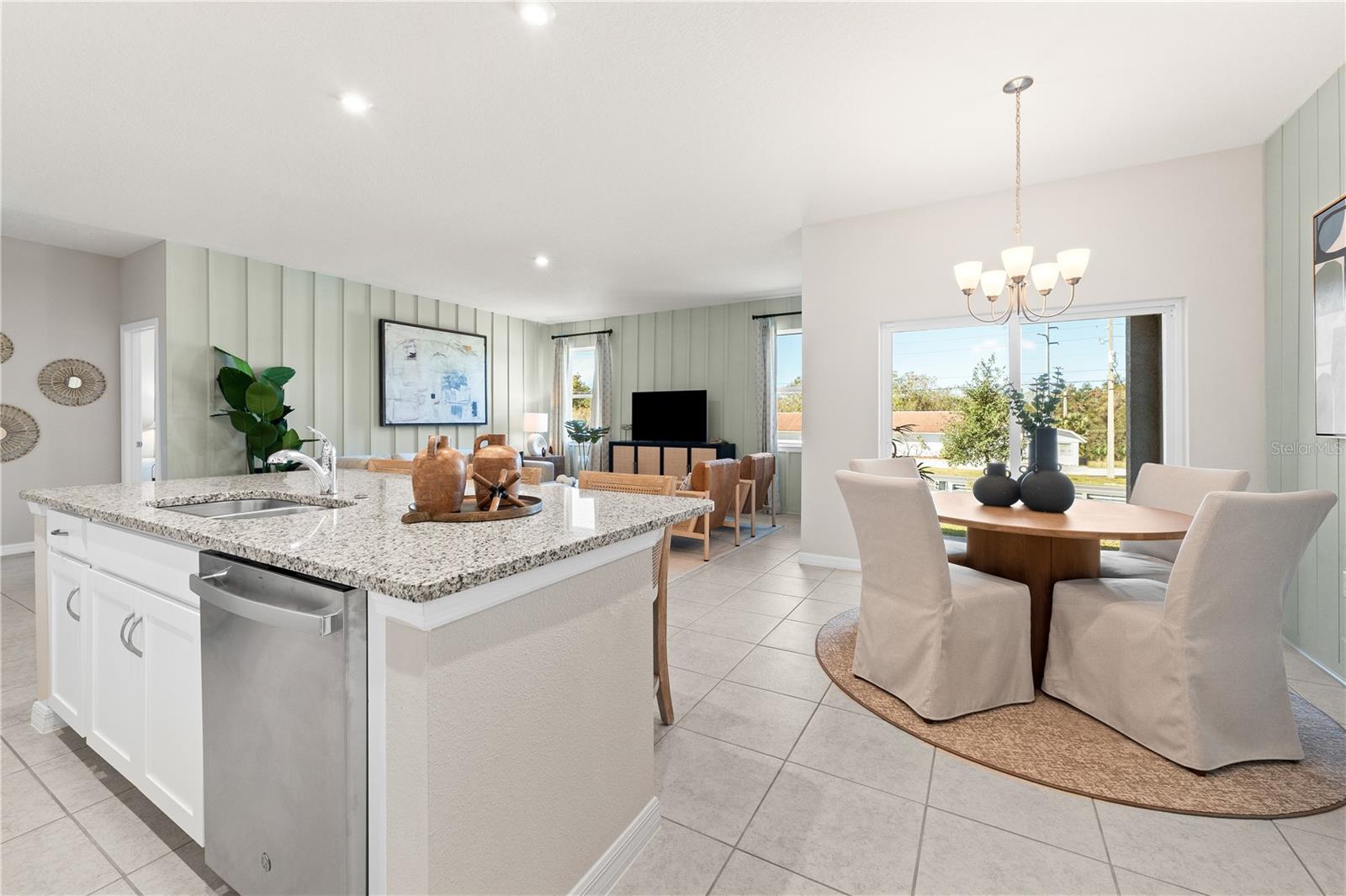 SCENIC TERRACE - Residential