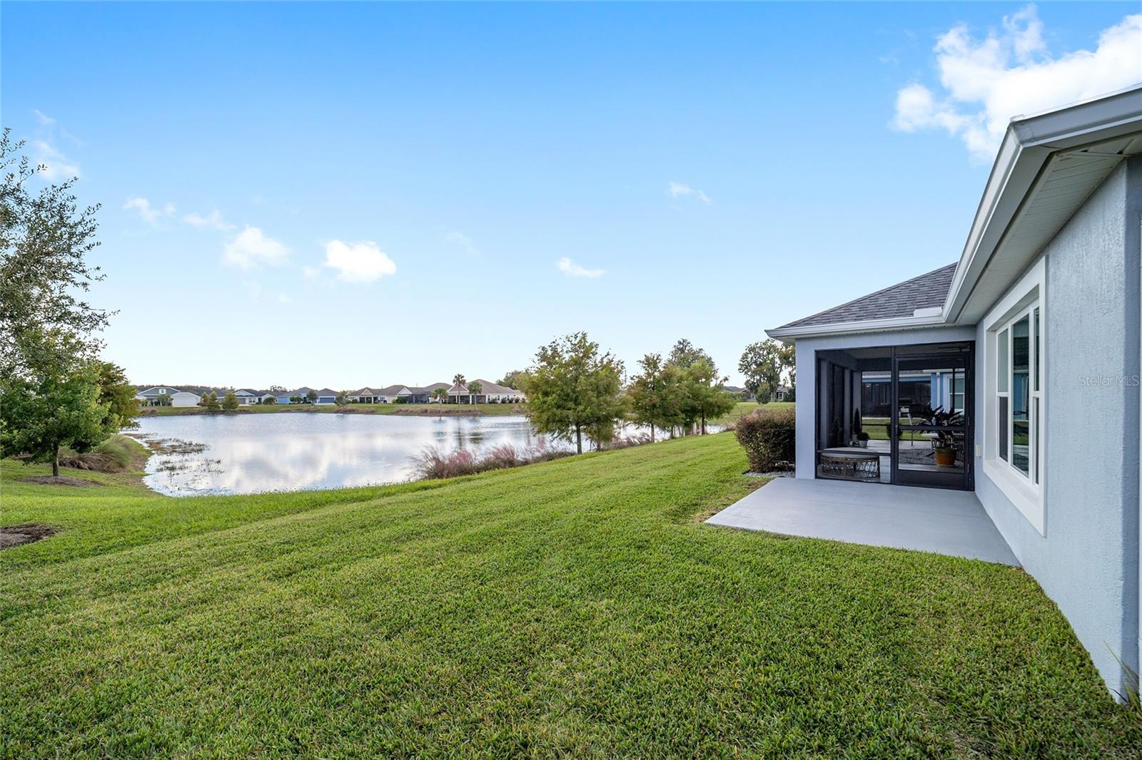 VILLAGES/SOUTHERN OAKS UN #140 - Residential