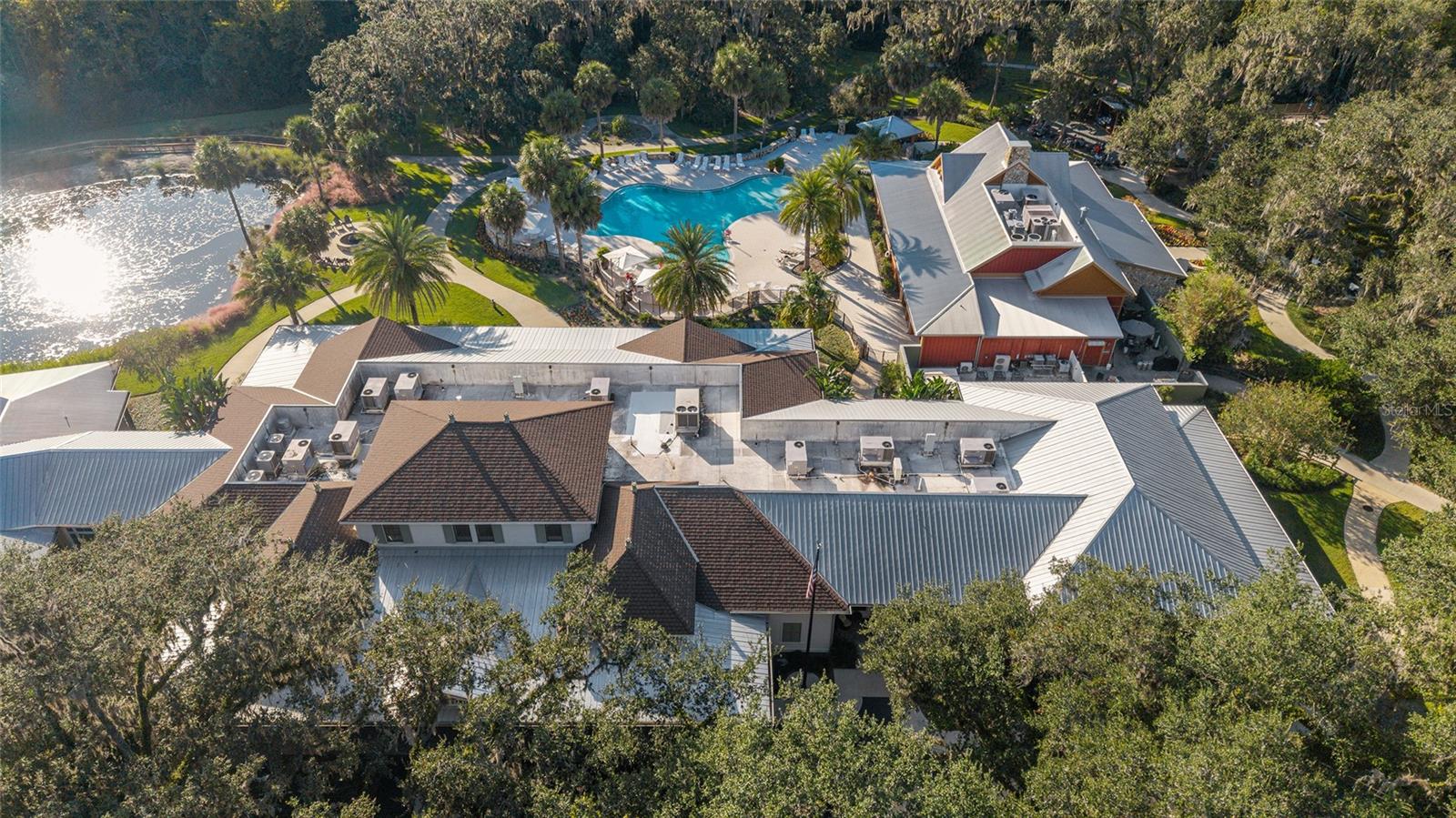 VILLAGES/SOUTHERN OAKS UN #140 - Residential