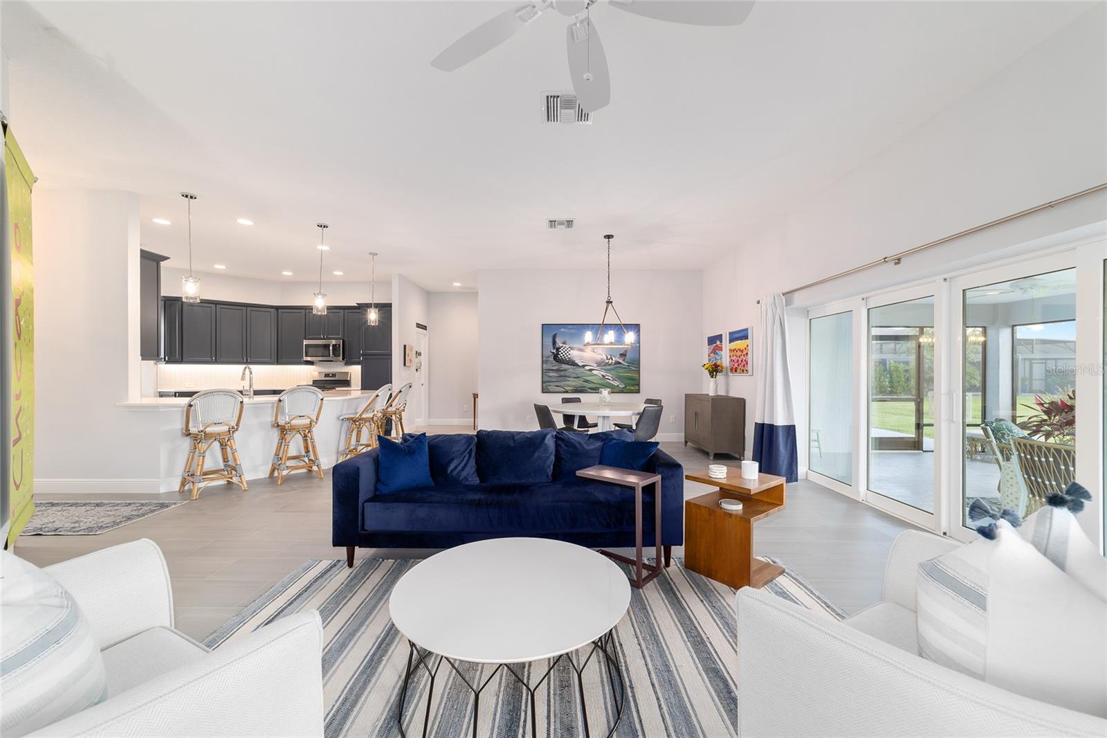 VILLAGES/SOUTHERN OAKS UN #140 - Residential