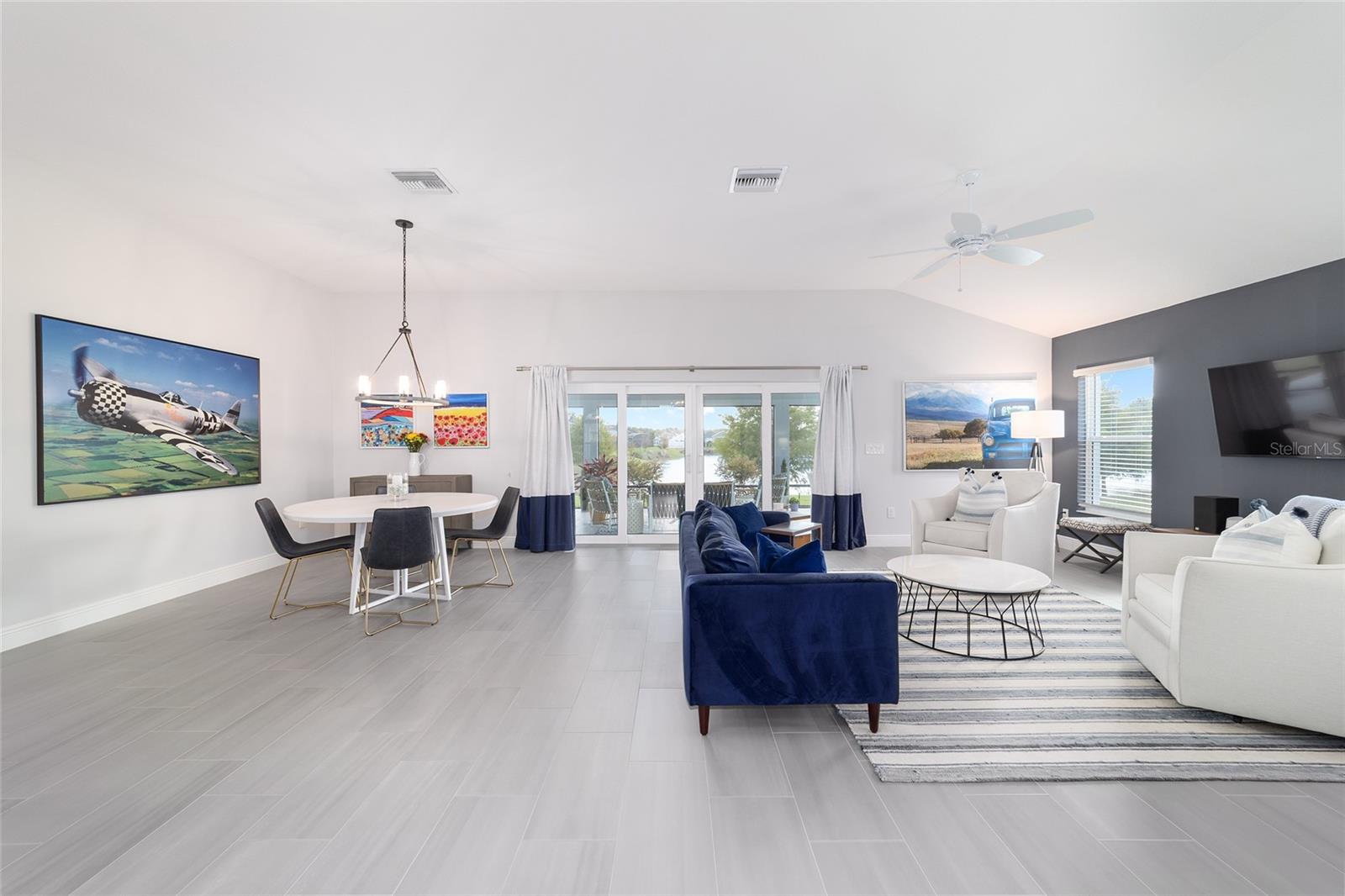 VILLAGES/SOUTHERN OAKS UN #140 - Residential