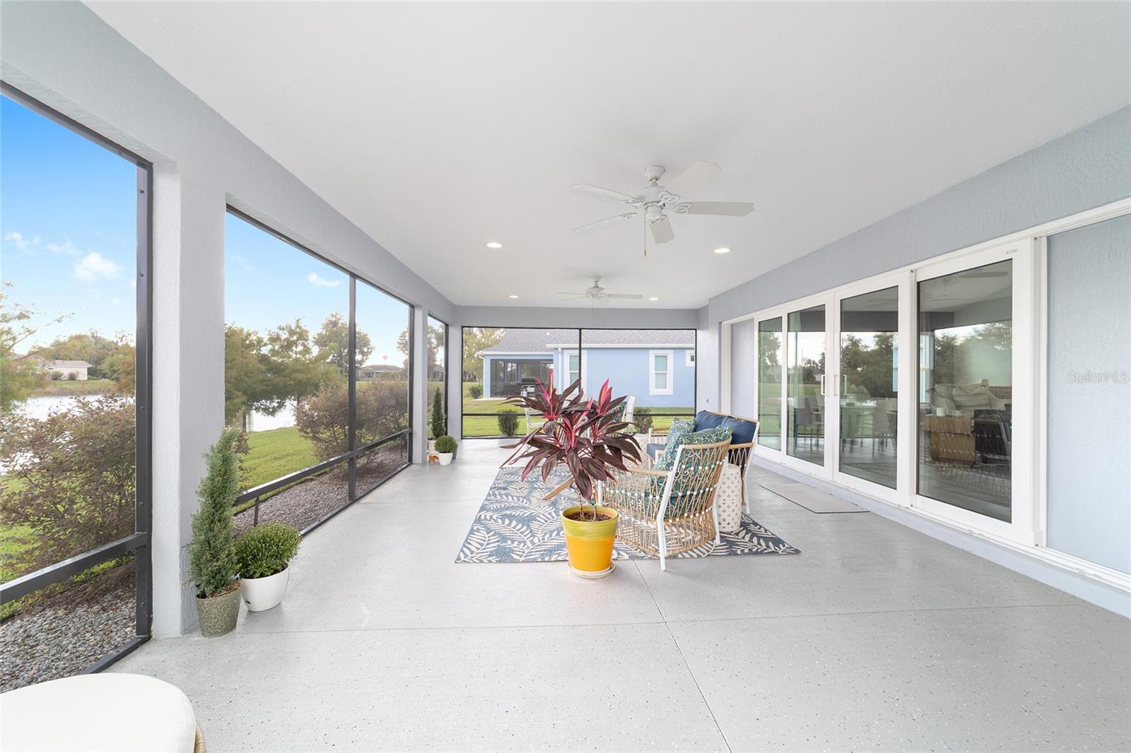 VILLAGES/SOUTHERN OAKS UN #140 - Residential