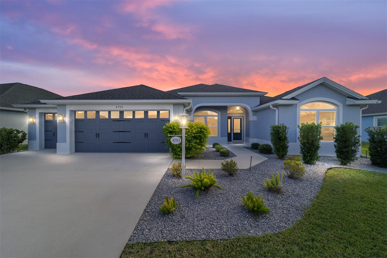 VILLAGES/SOUTHERN OAKS UN #140 - Residential