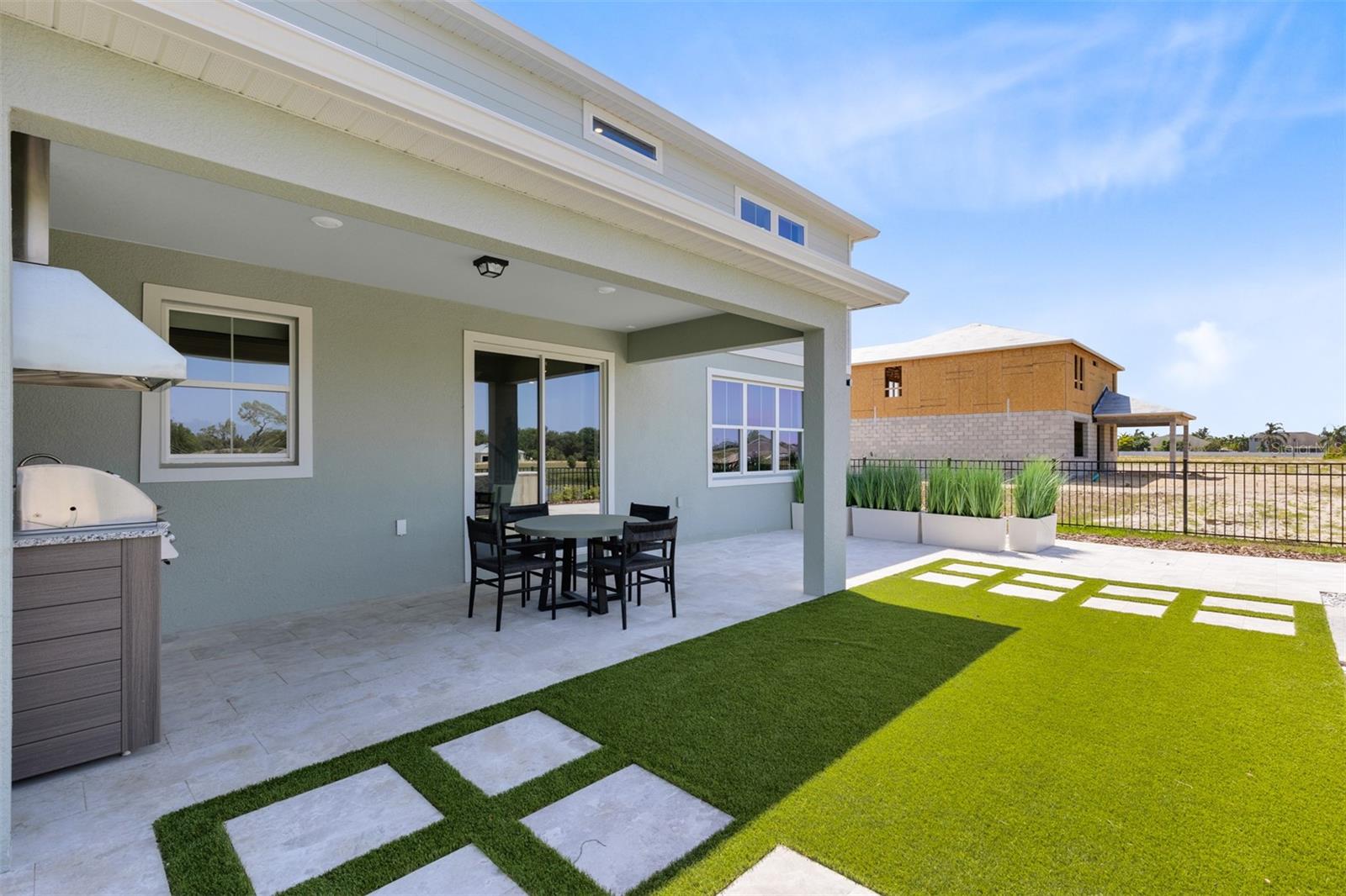 WINTER GROVE - Residential