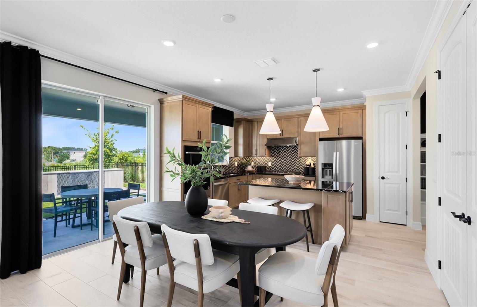 WINTER GROVE - Residential