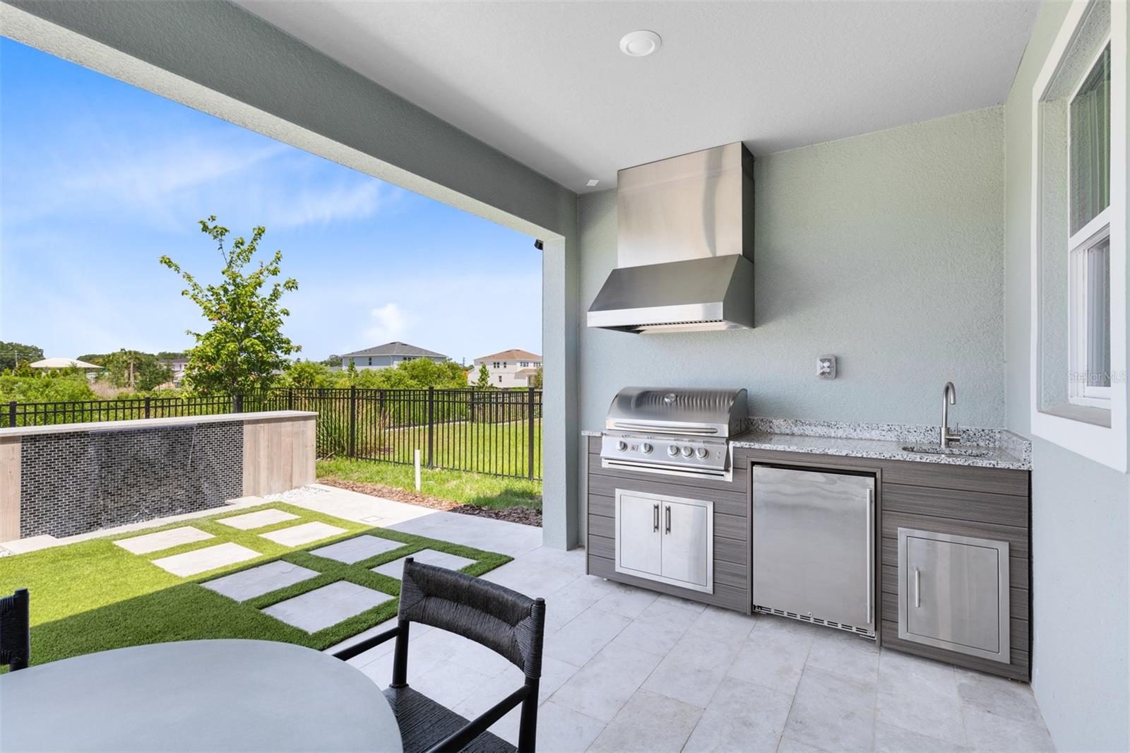 WINTER GROVE - Residential
