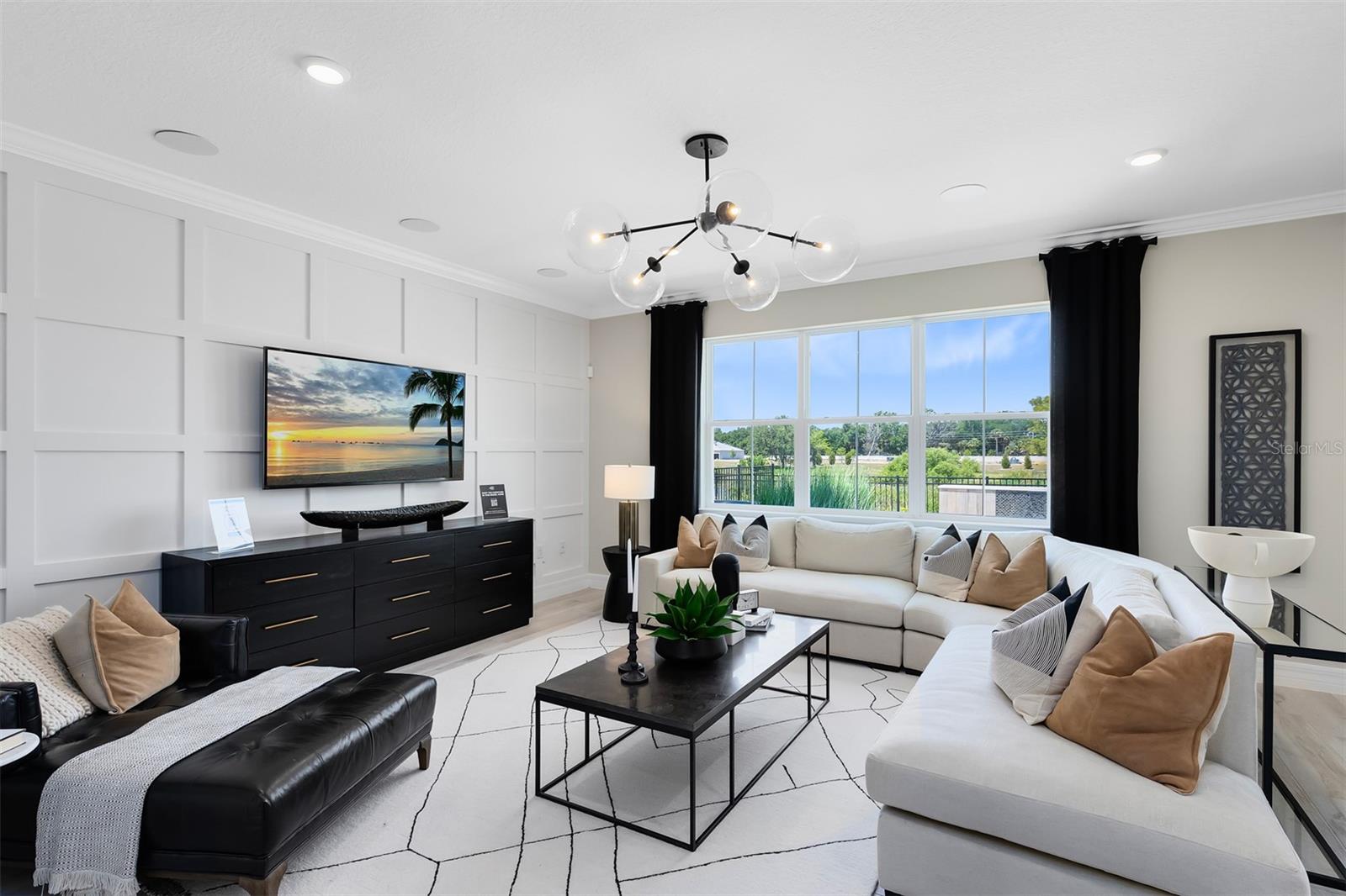 WINTER GROVE - Residential