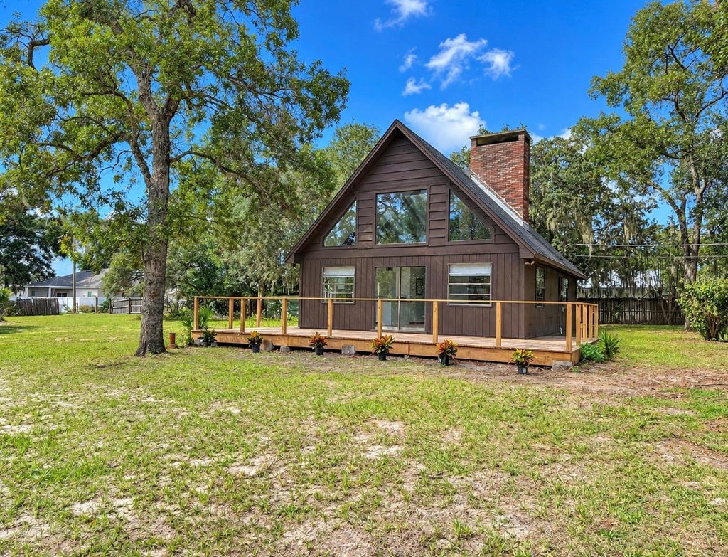 Photo of 40043 W 8th Avenue, Umatilla, FL 32784 (MLS # G5119049)