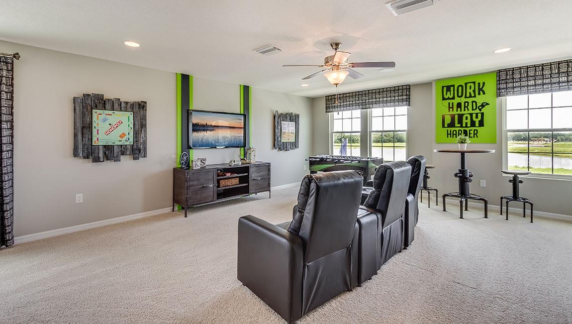 OAKFIELD TRAILS - Residential