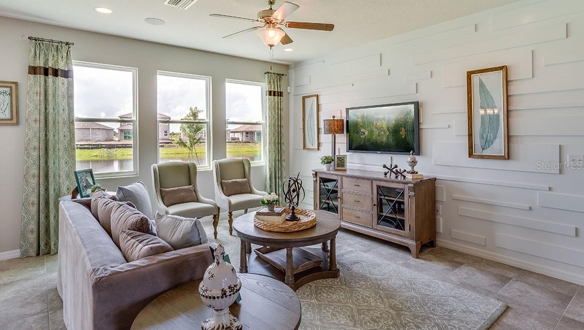OAKFIELD TRAILS - Residential