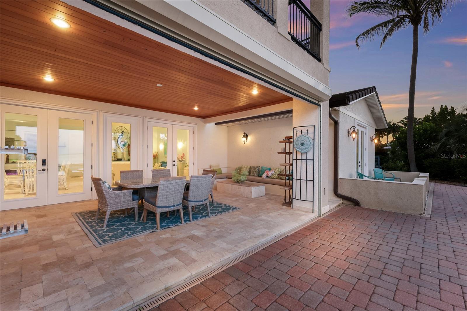 HOLMES BEACH 14TH UNIT - Residential