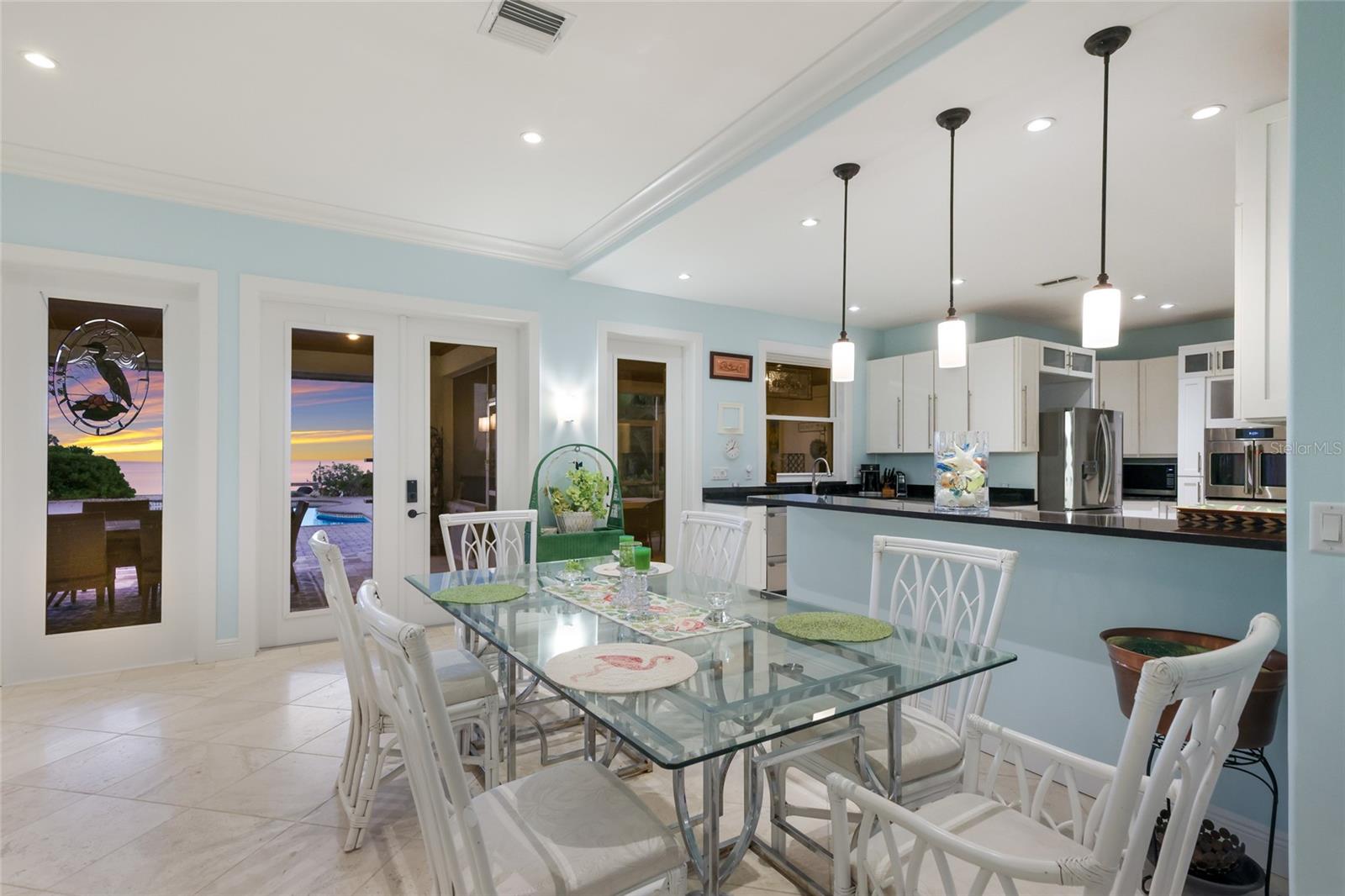 HOLMES BEACH 14TH UNIT - Residential