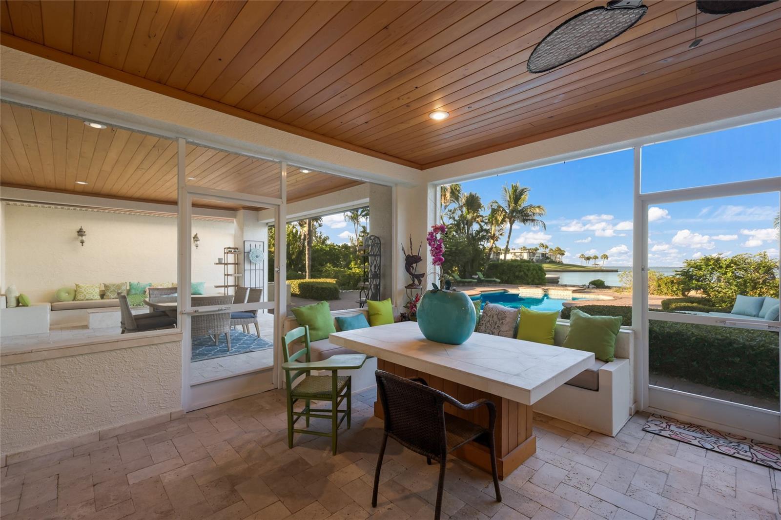 HOLMES BEACH 14TH UNIT - Residential