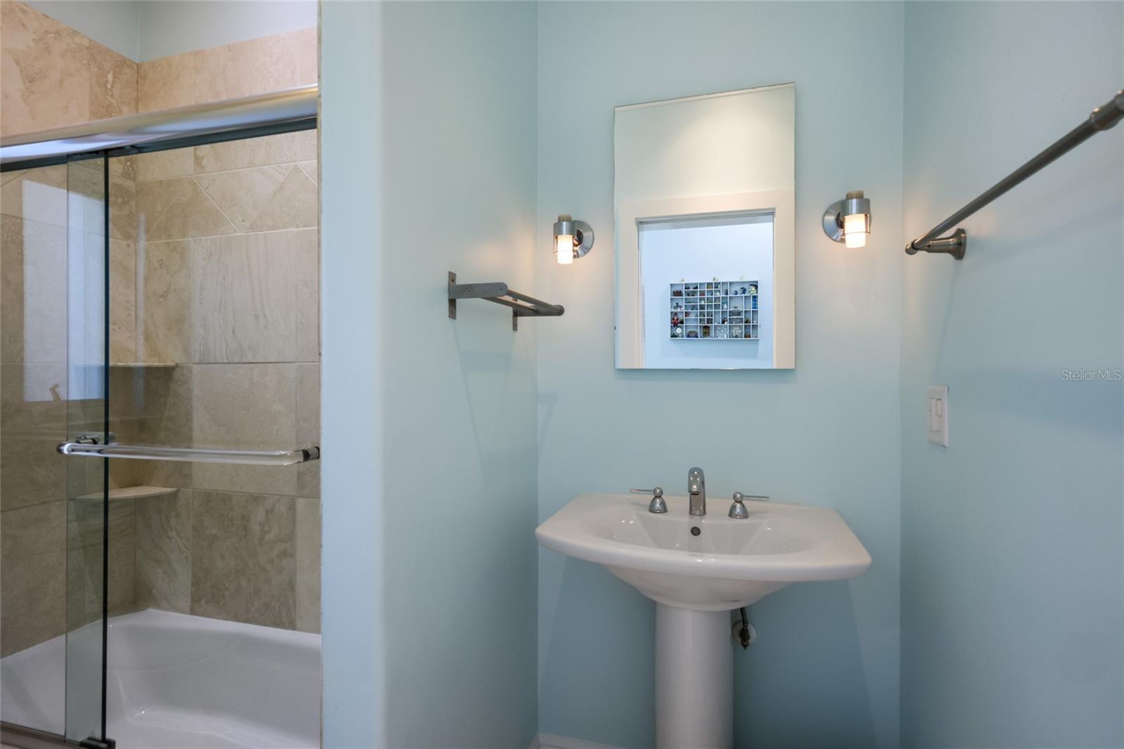 HOLMES BEACH 14TH UNIT - Residential