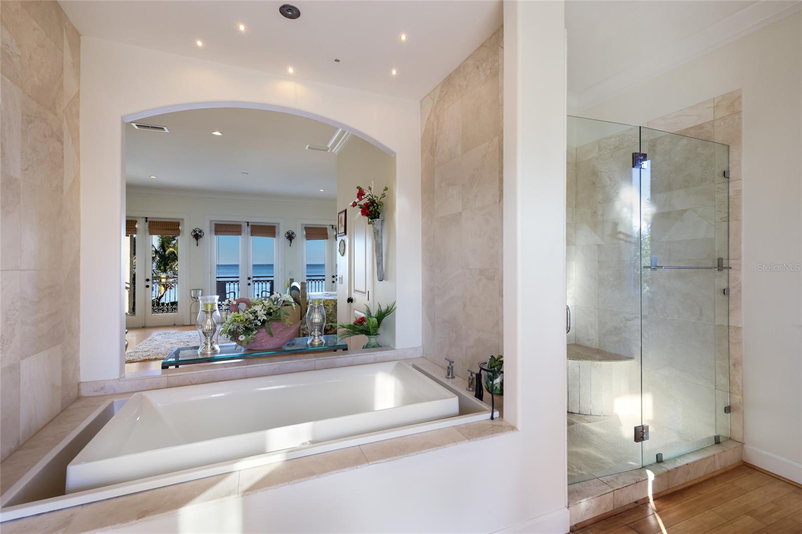 HOLMES BEACH 14TH UNIT - Residential