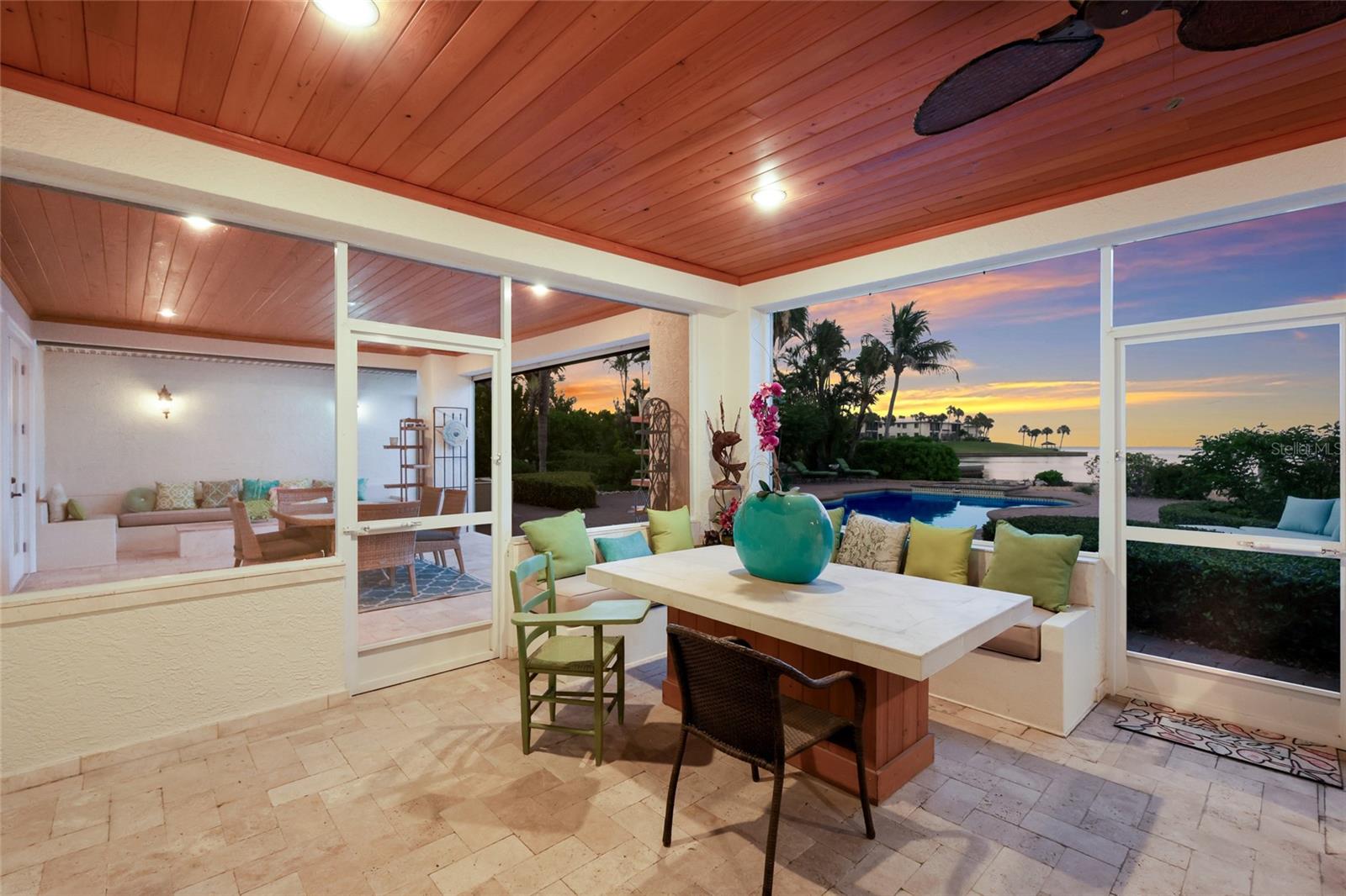 HOLMES BEACH 14TH UNIT - Residential