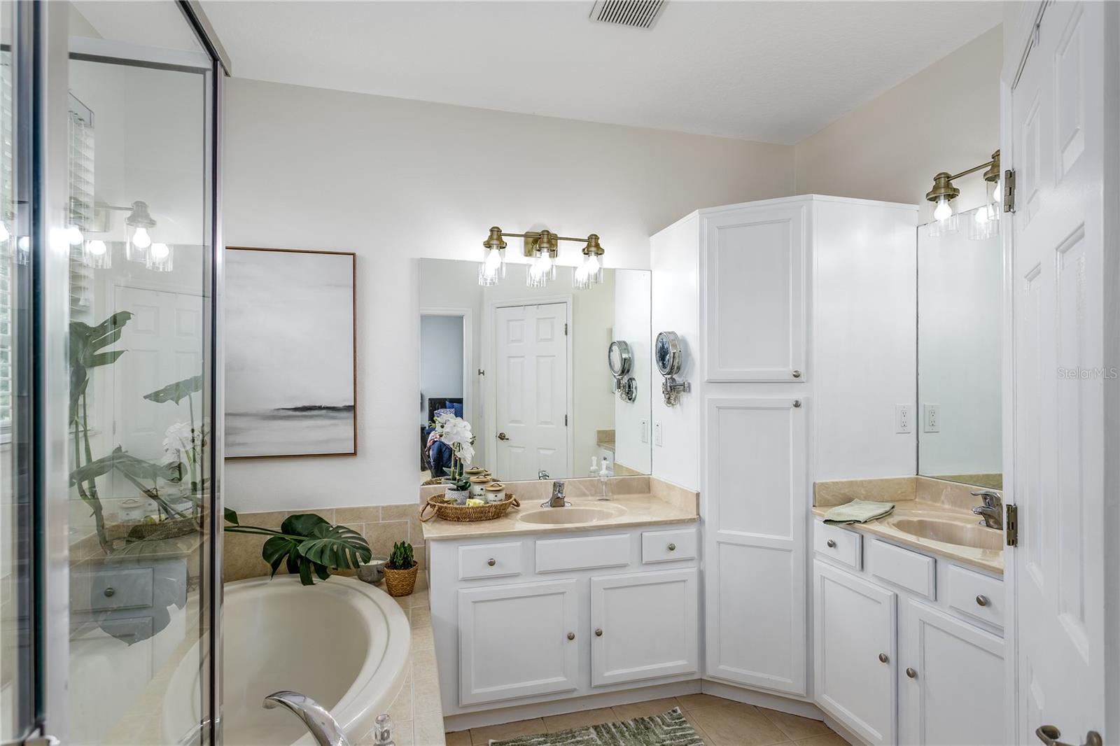 PROVENCE TWNHMS AT WATERCHASE - Residential
