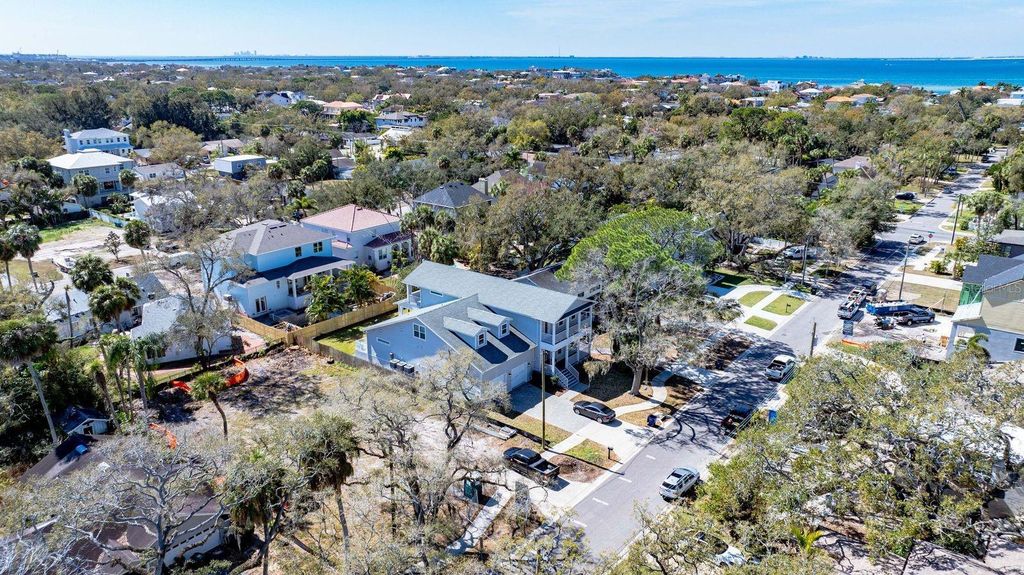 Photo of 4706 W Estrella Street, Tampa, FL 33629 (MLS # TB8480414)