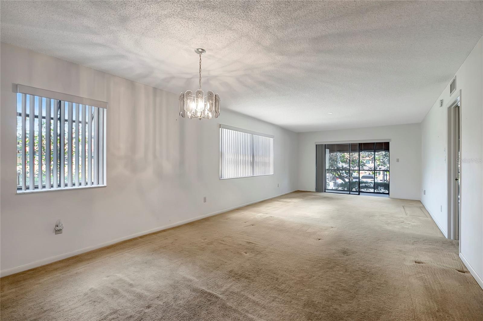 HAMMOCK PINE VILLAGE - Residential