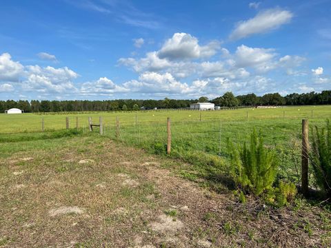 Tiny photo for 00 SE 160 Avenue, Morriston, FL 32668 (MLS # S5121428)