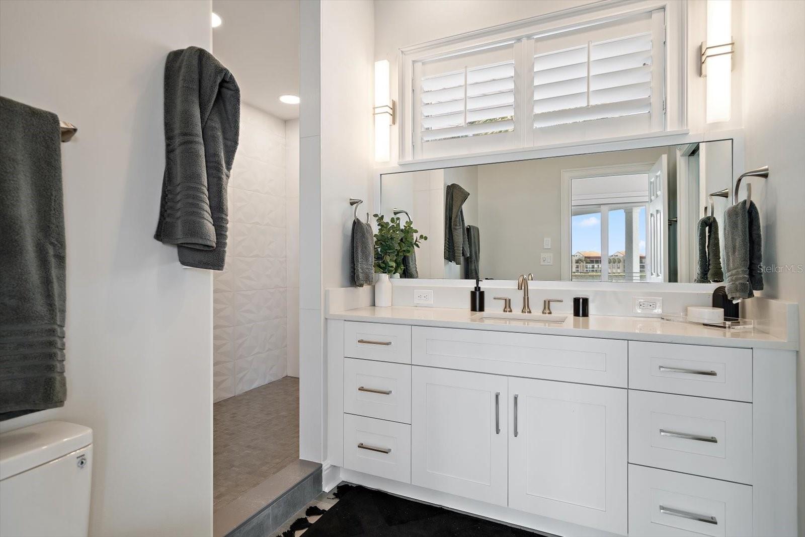 BAYSIDE SUB 4 - Residential