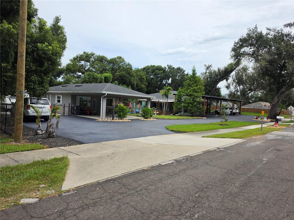 Photo of 390 Henderson Avenue, Seffner, FL 33584 (MLS # A4708388)