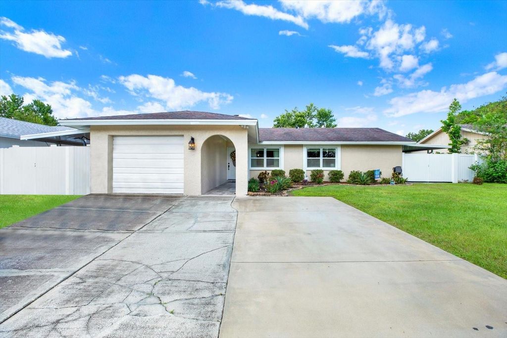 Photo of 14312 Arbor Hills Road, Tampa, FL 33625 (MLS # TB8424403)