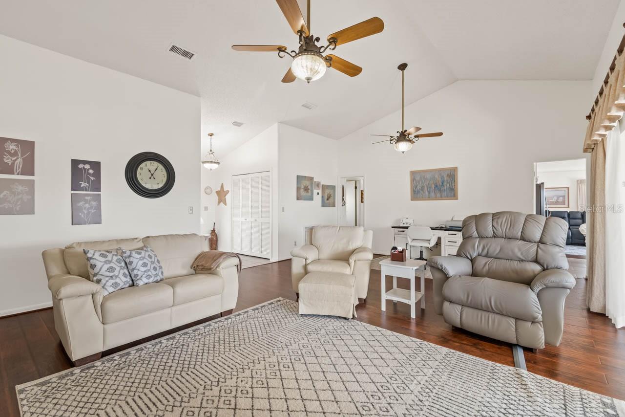 GREENBRIAR SUB PH 1 - Residential