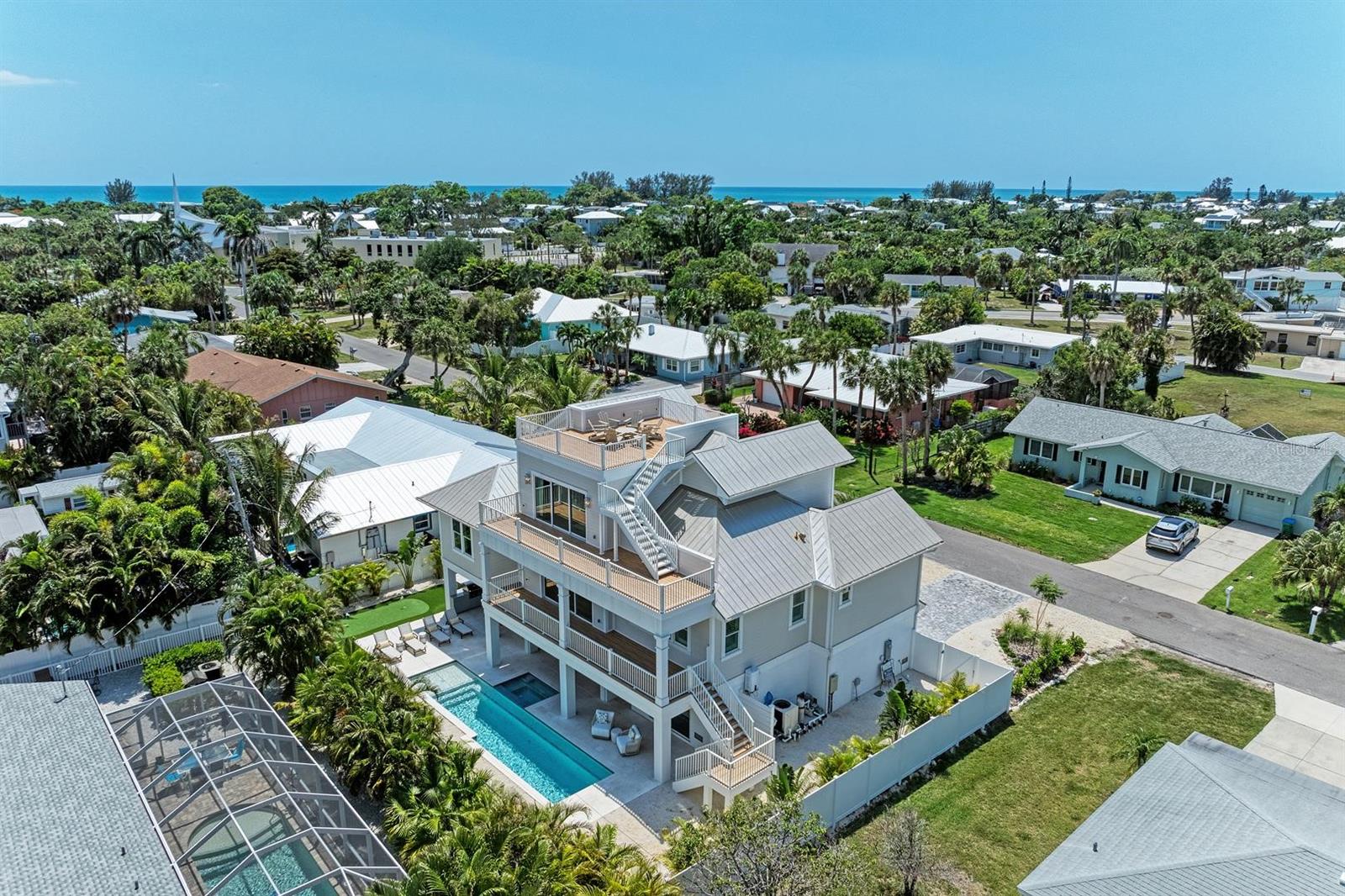 HOLMES BEACH 31ST UNIT AMD - Residential