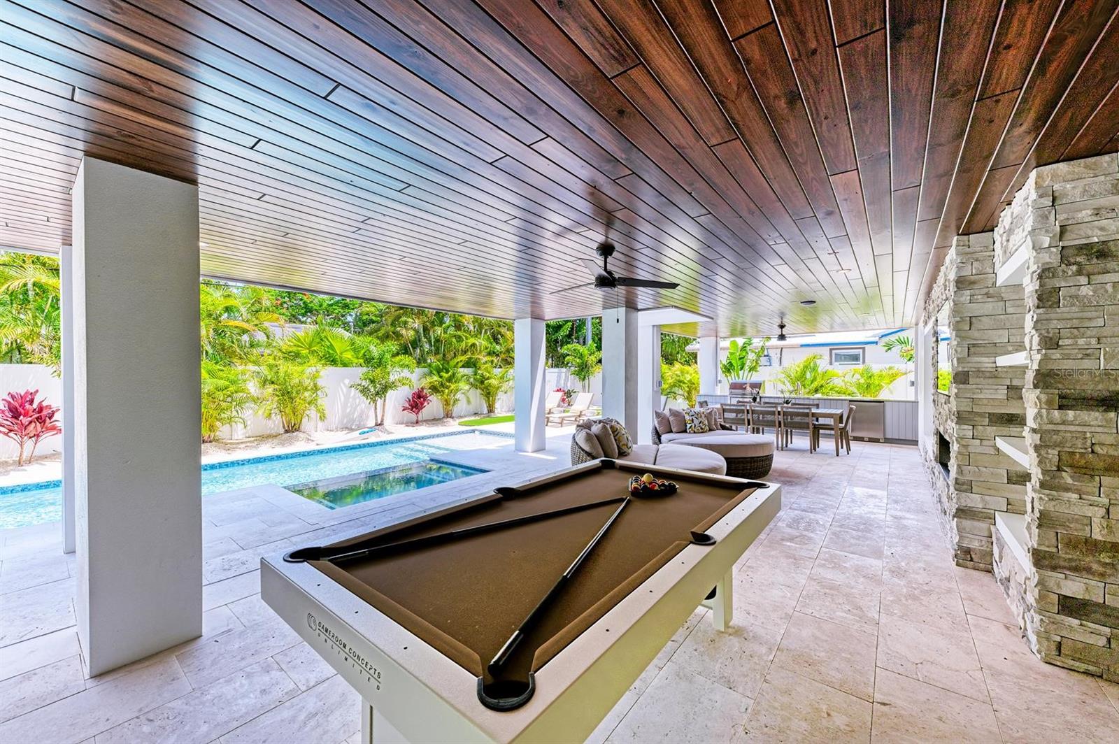 HOLMES BEACH 31ST UNIT AMD - Residential