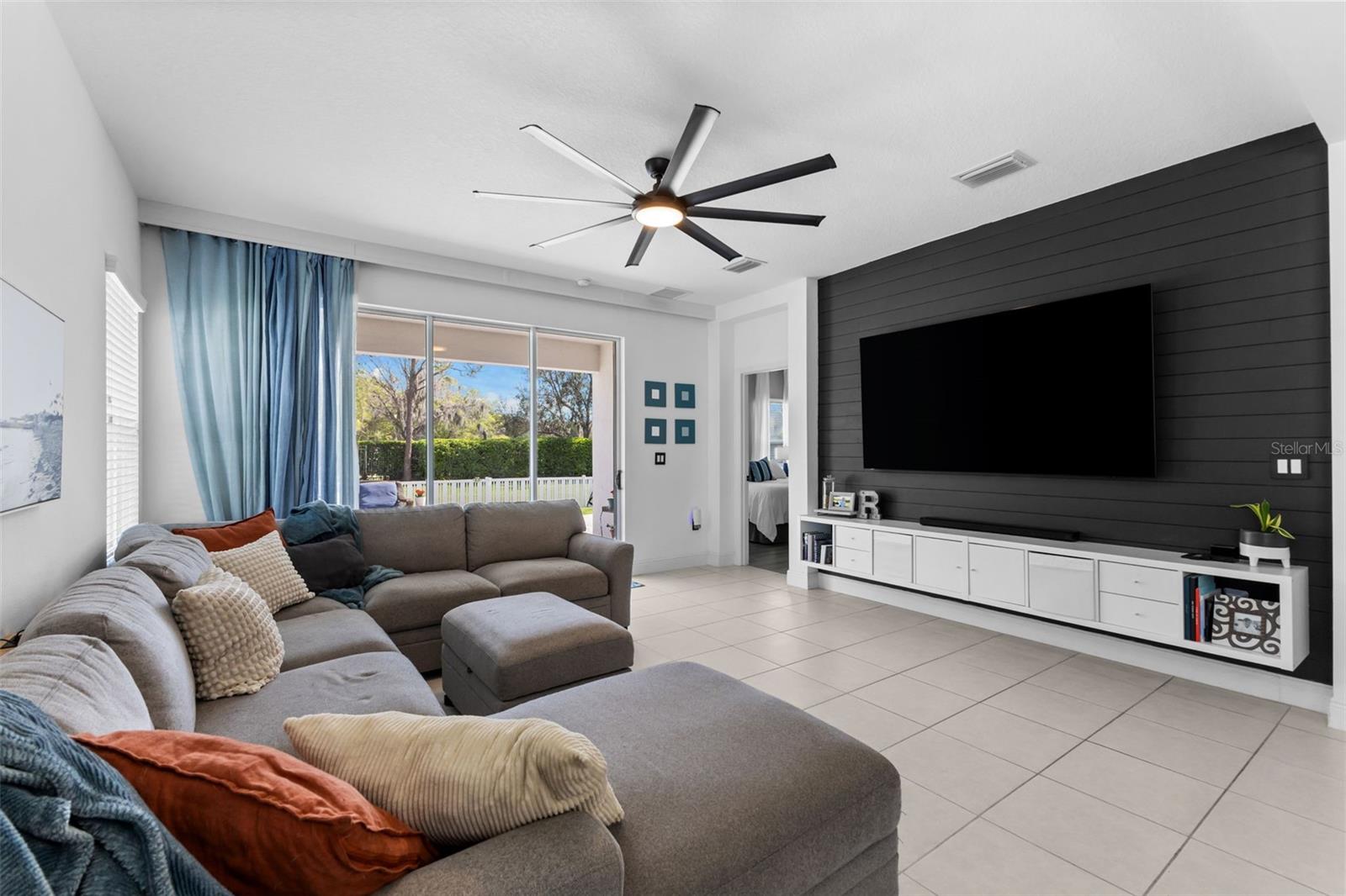 RIVERS REACH PHASE I-B & I-C - Residential